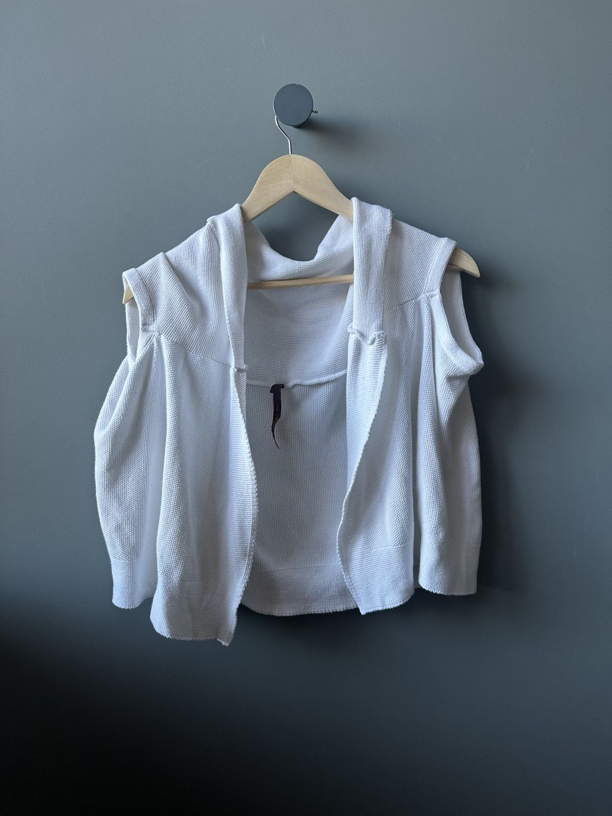 Cop Copine Cop Copine Cropped Sleeveless Shrug Open Front Knit Vest Size ONE SIZE - 1 Thumbnail