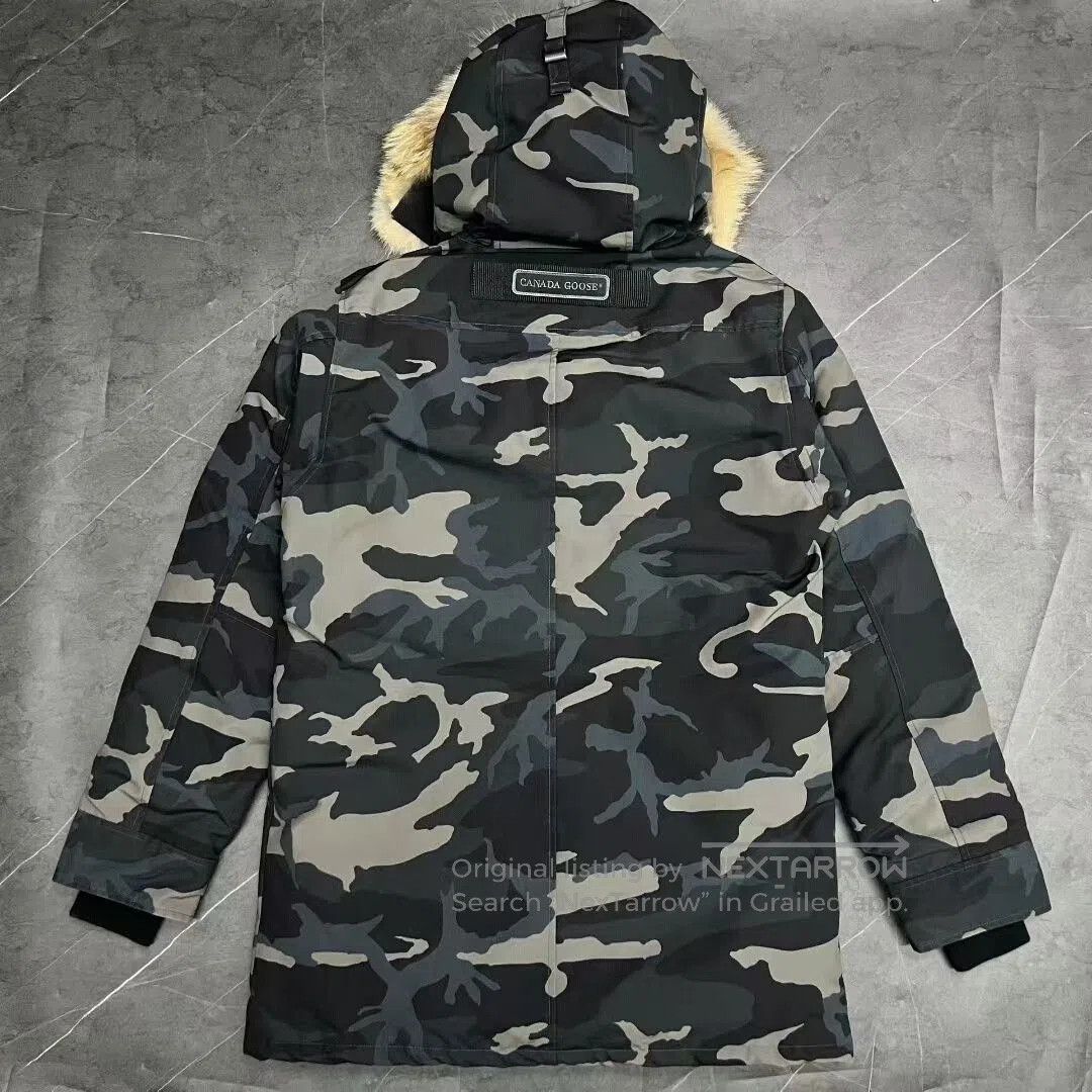Canada Goose camouflage hooded down jacket size L. Size US L / EU 52-54 / 3 - 2 Thumbnail
