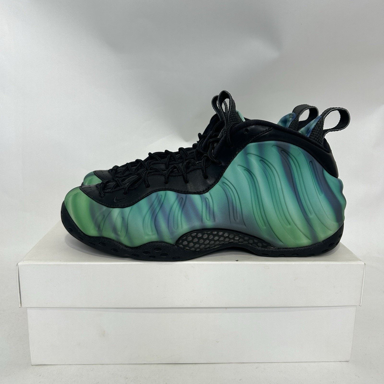 Nike Nike Air Foamposite One “Northern Lights/Black Green” Size US 9.5 / EU 42-43 - 14 Thumbnail