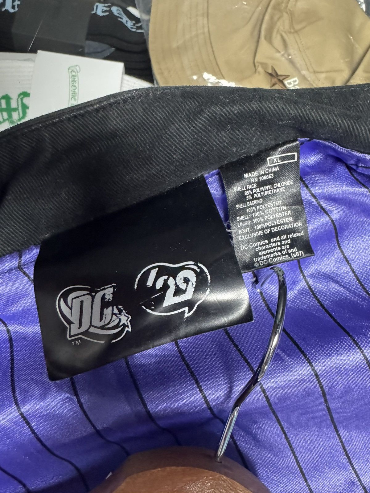 DC Comics 2007 DC Original Unique Penguin Batman Jacket XL Size US XL / EU 56 / 4 - 14 Thumbnail