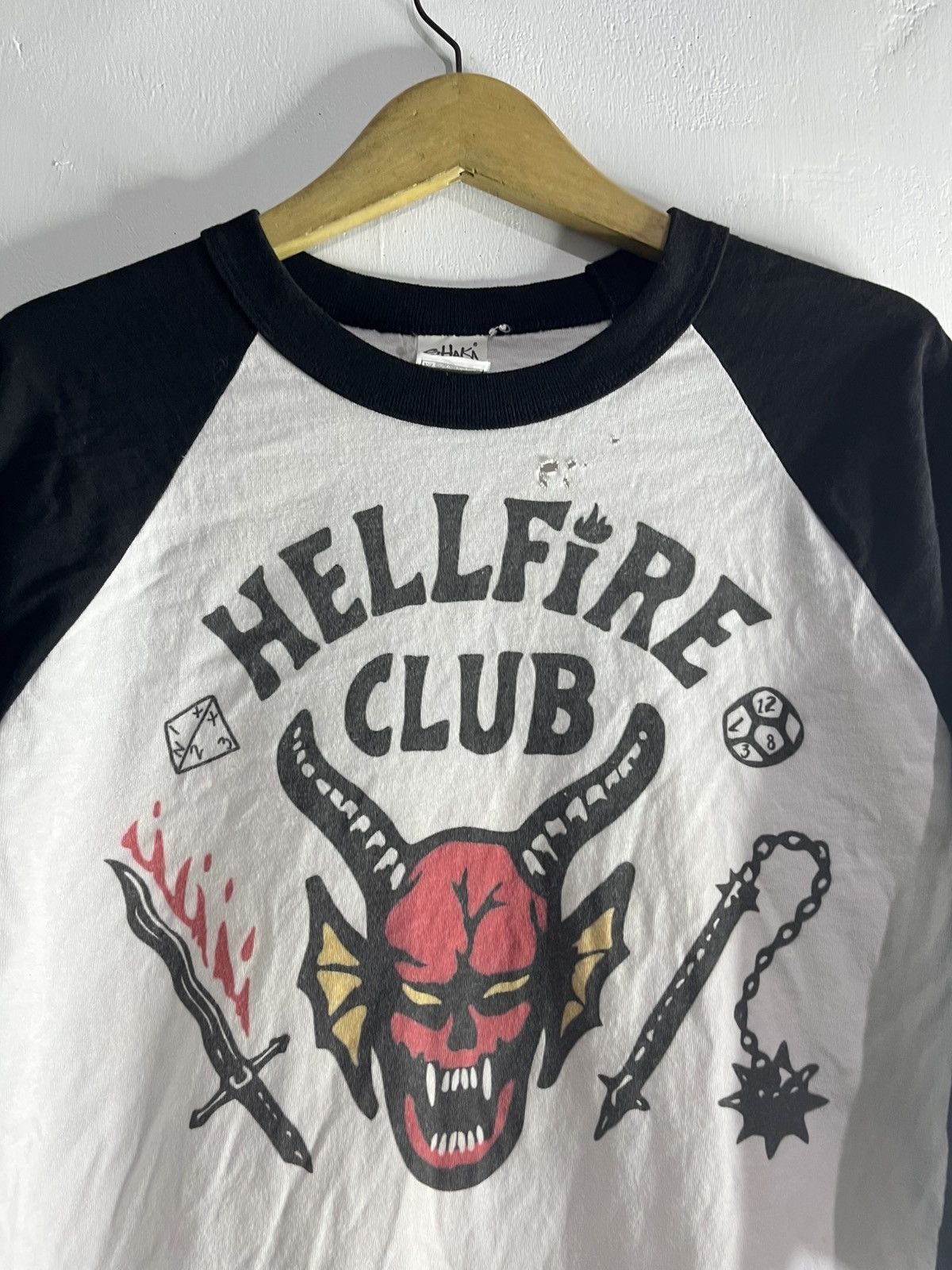 Vintage Vintage stranger things hellfire club tshirt Size US M / EU 48-50 / 2 - 2 Thumbnail