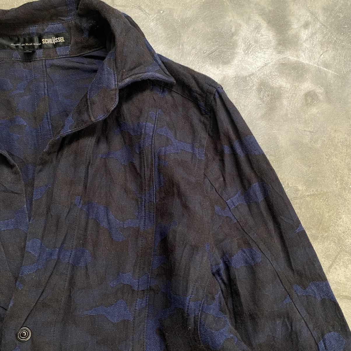 Japanese Brand 2000s Schlussel Vkei Style Open Collar Camo Button Up Shirt Size US M / EU 48-50 / 2 - 4 Thumbnail