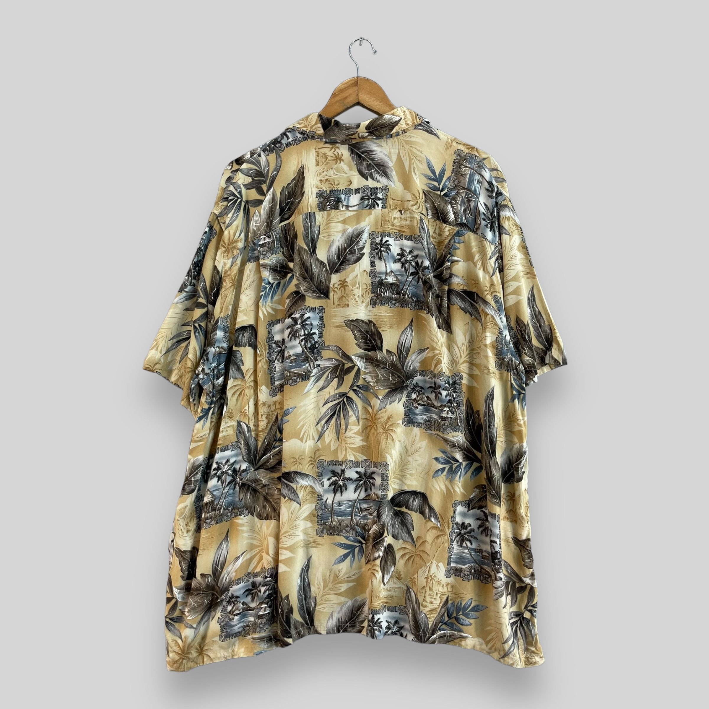 Japanese Brand Vintage Island Beach Tropical Floral Motive Hawaii Shirt Size US XXL / EU 58 / 5 - 7 Thumbnail