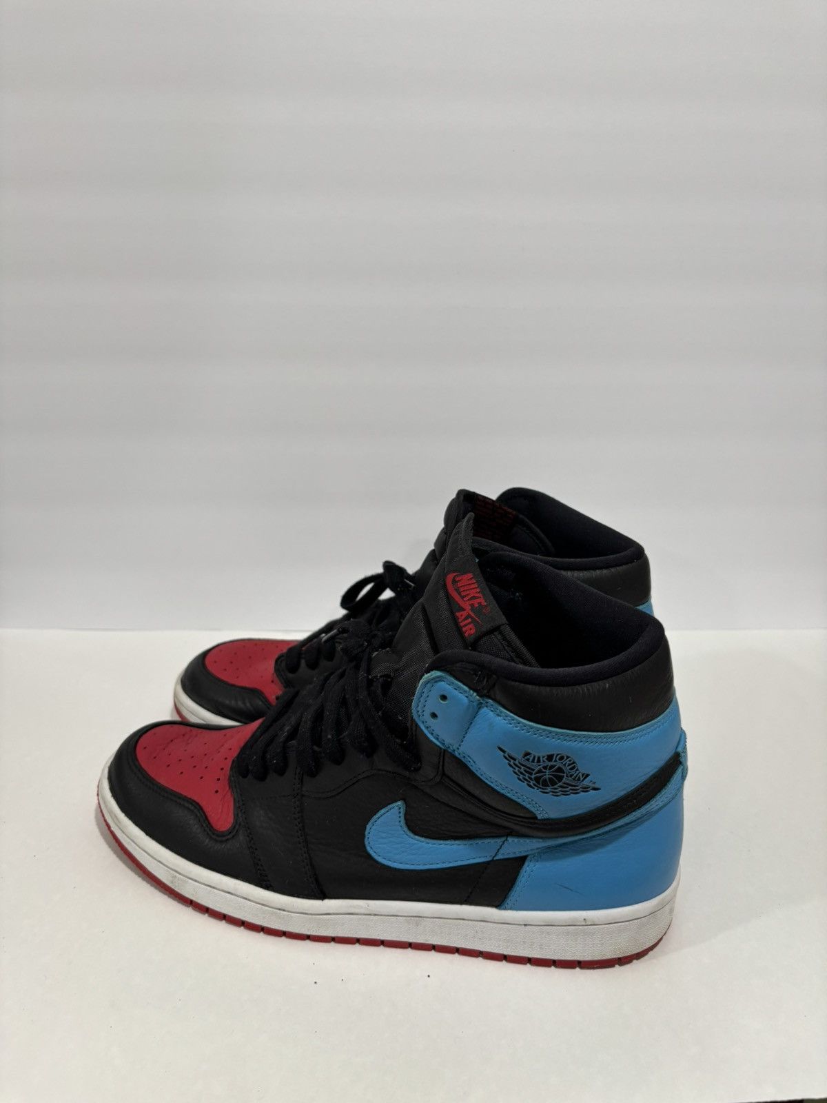 Jordan Brand Jordan 1 Retro "NC to CHI" Size US 11.5 / EU 44-45 - 4 Thumbnail