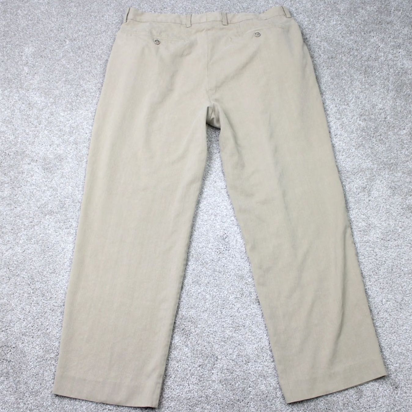 Tommy Bahama Tommy Bahama Pants Mens 36 x 28 Beige Flat Front Silk/Rayon from Bamboo Straight Pants Mens 36 x 28 Beige Flat Front Silk/Rayon from Bamboo Straight Size US 36 / EU 52 - 6 Thumbnail