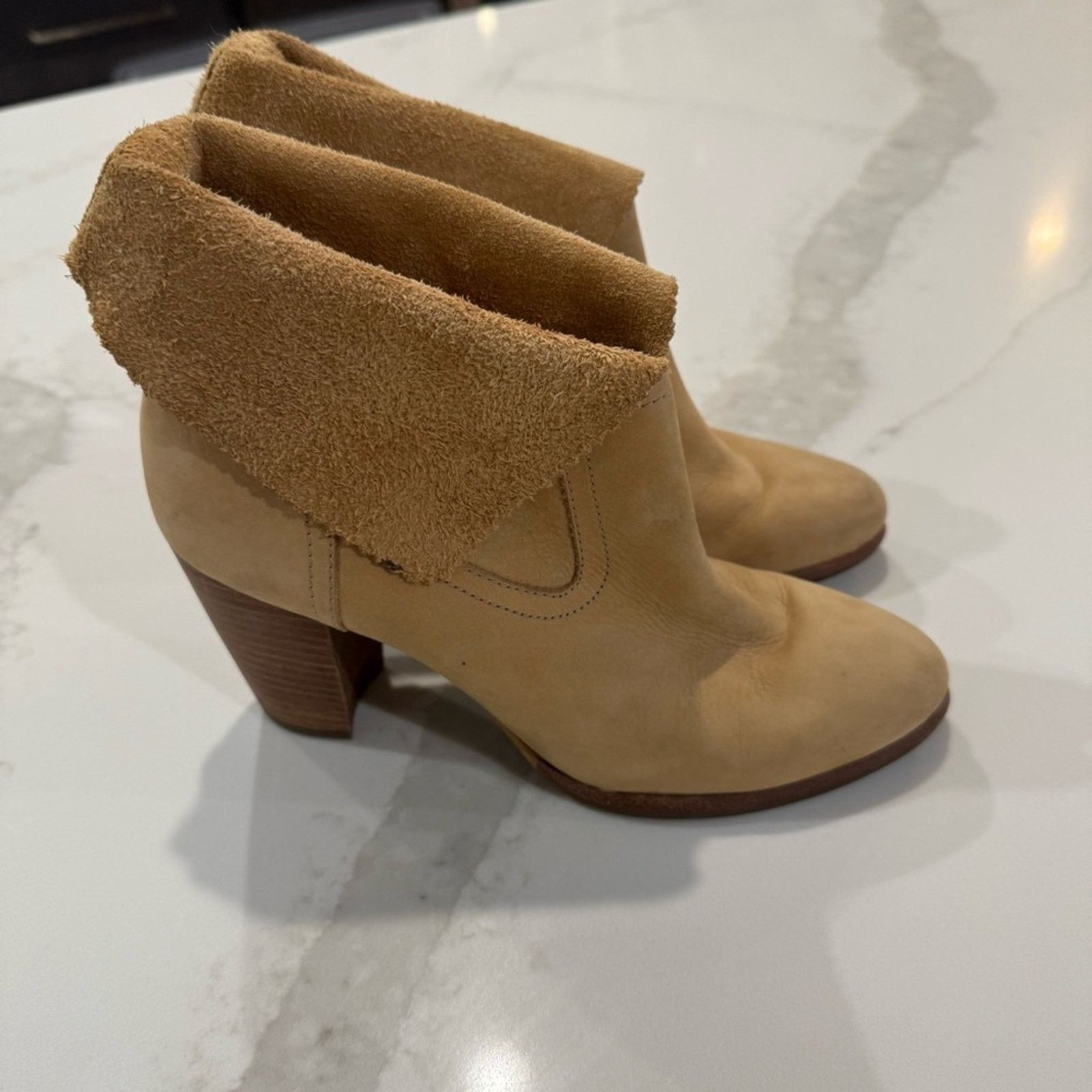 Ugg UGG Thames Suede Leather Fold Down Heel Ankle Booties Women7 Size US 7 / IT 37 - 4 Thumbnail
