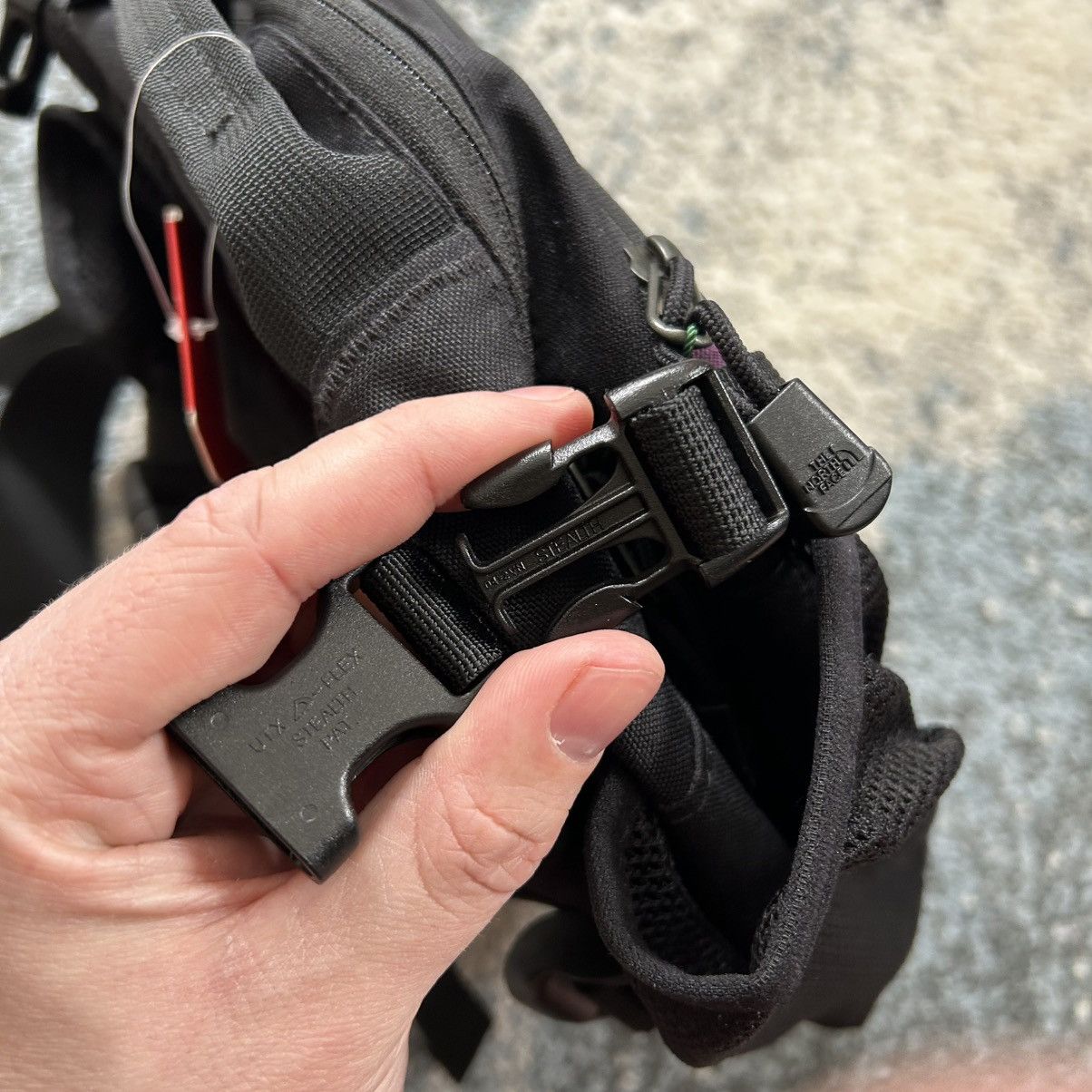 Supreme × The North Face FALL WiNTER 2018 TNF EXPEDiTiON WAiST BAG SULPHUR NYLON YKK Size ONE SIZE - 10 Thumbnail