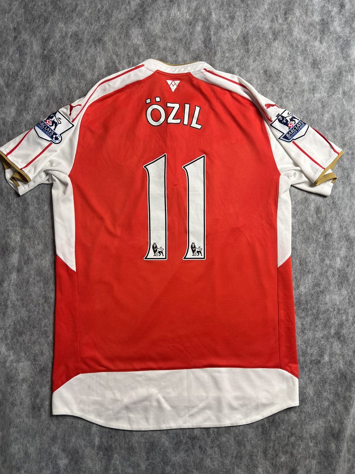 Puma ARSENAL PUMA FOOTBALL HOME JERSEY #11 OZIL Size US M / EU 48-50 / 2 - 1 Thumbnail