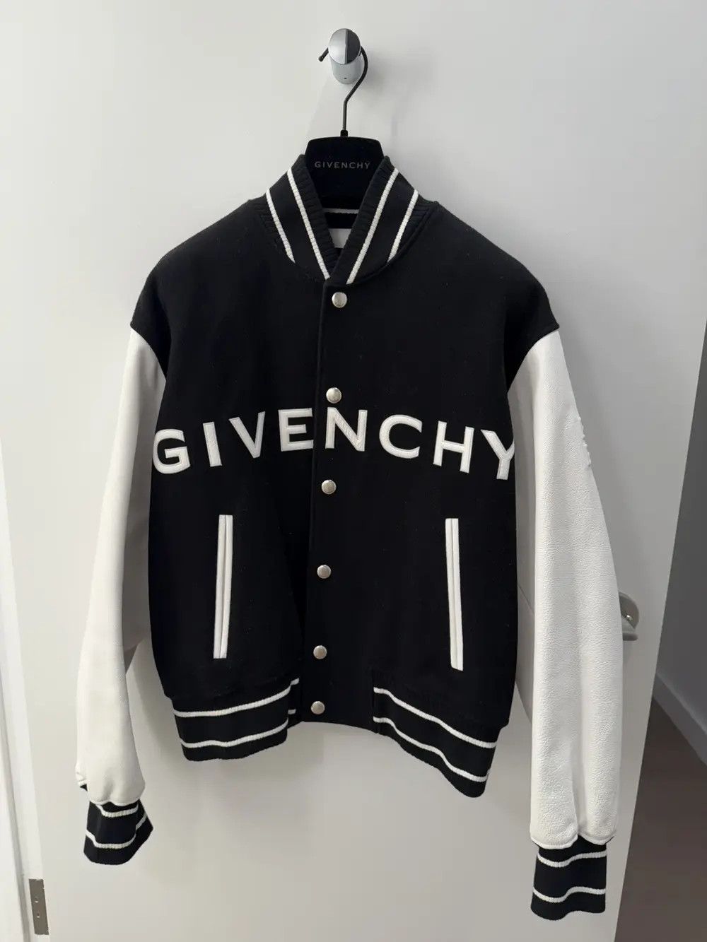 Givenchy Givenchy varsity jacket size 50 M/L Size US M / EU 48-50 / 2 - 1 Thumbnail