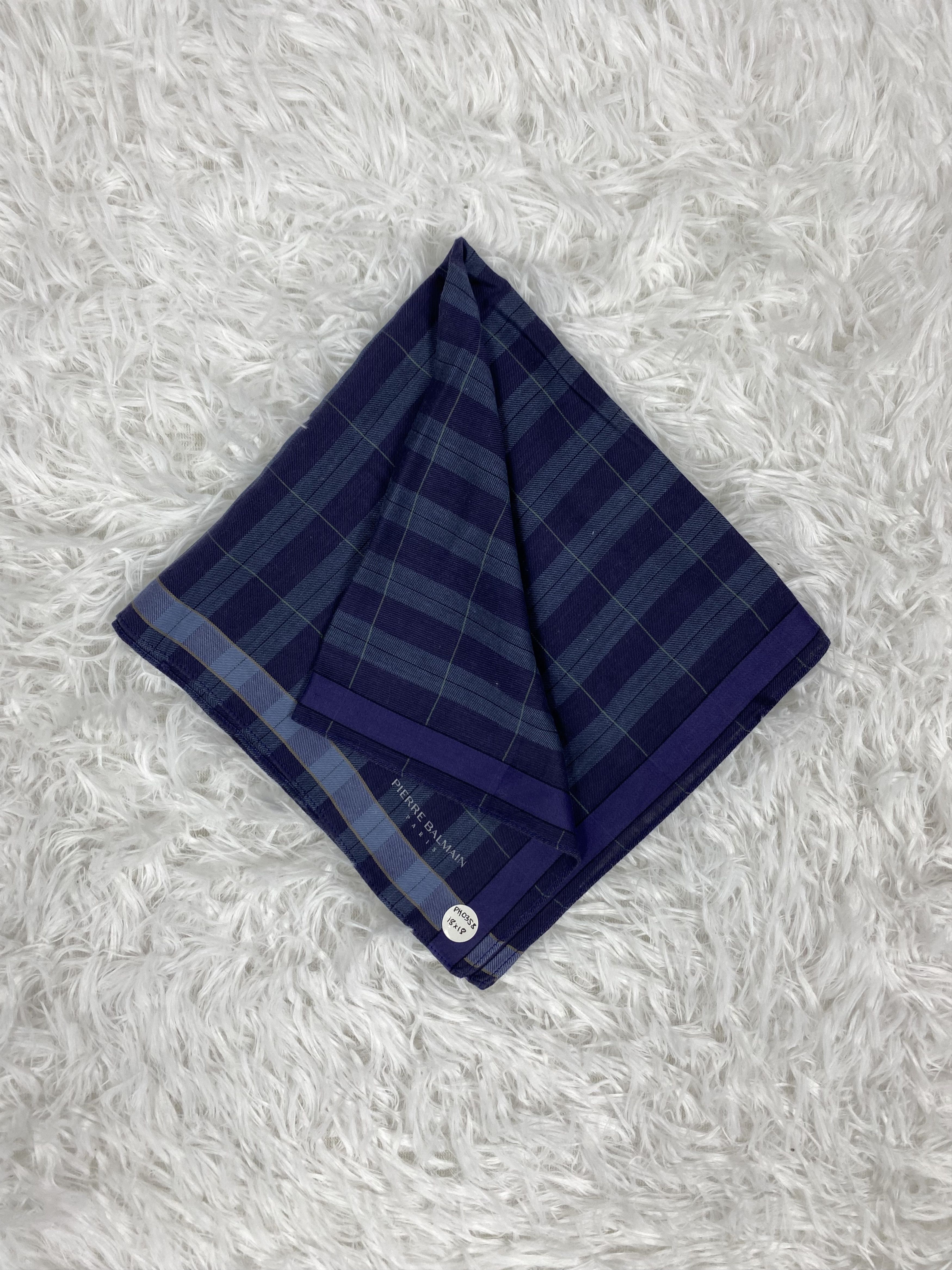 Pierre Balmain Vintage Pierre Balmain Handkerchief Neckerchief PH0358 Size ONE SIZE - 1 Thumbnail