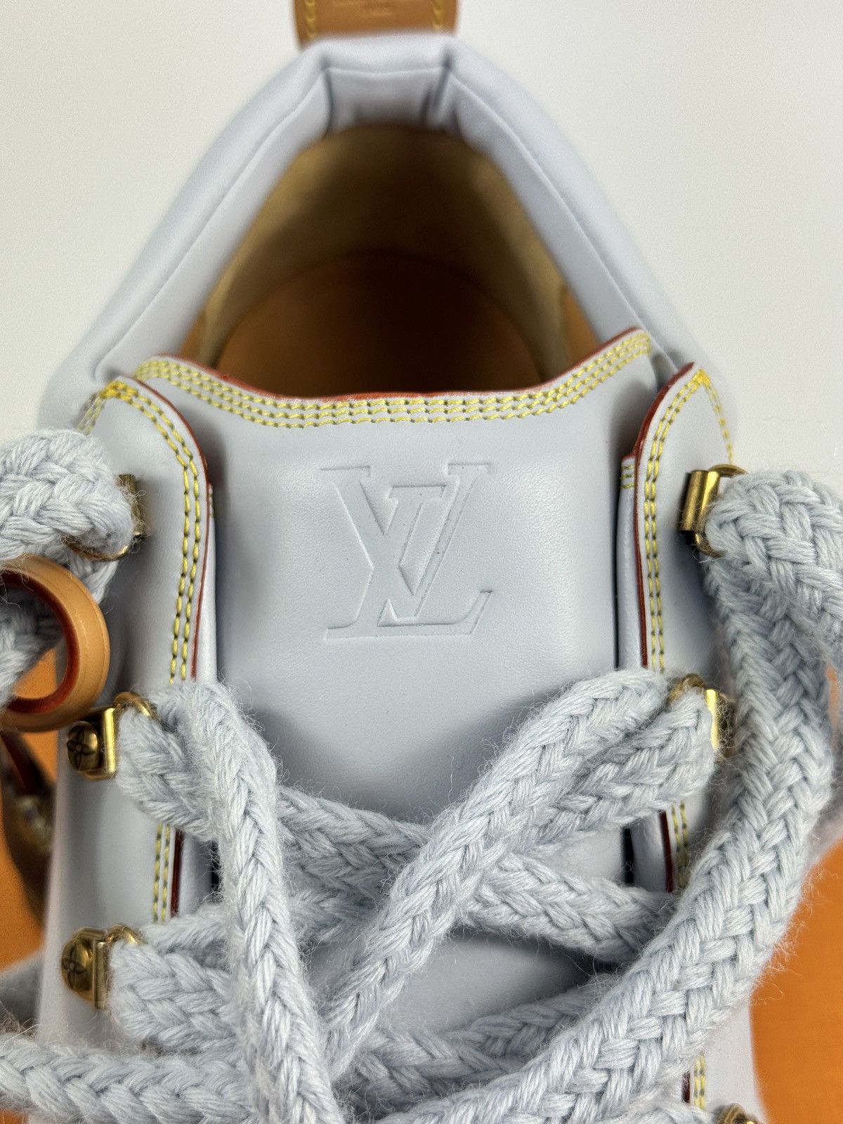 Louis Vuitton LV REMIX DERBIES 1AIJ93 SIZE: LV8 fits US10 Size US 8 / EU 41 - 11 Thumbnail
