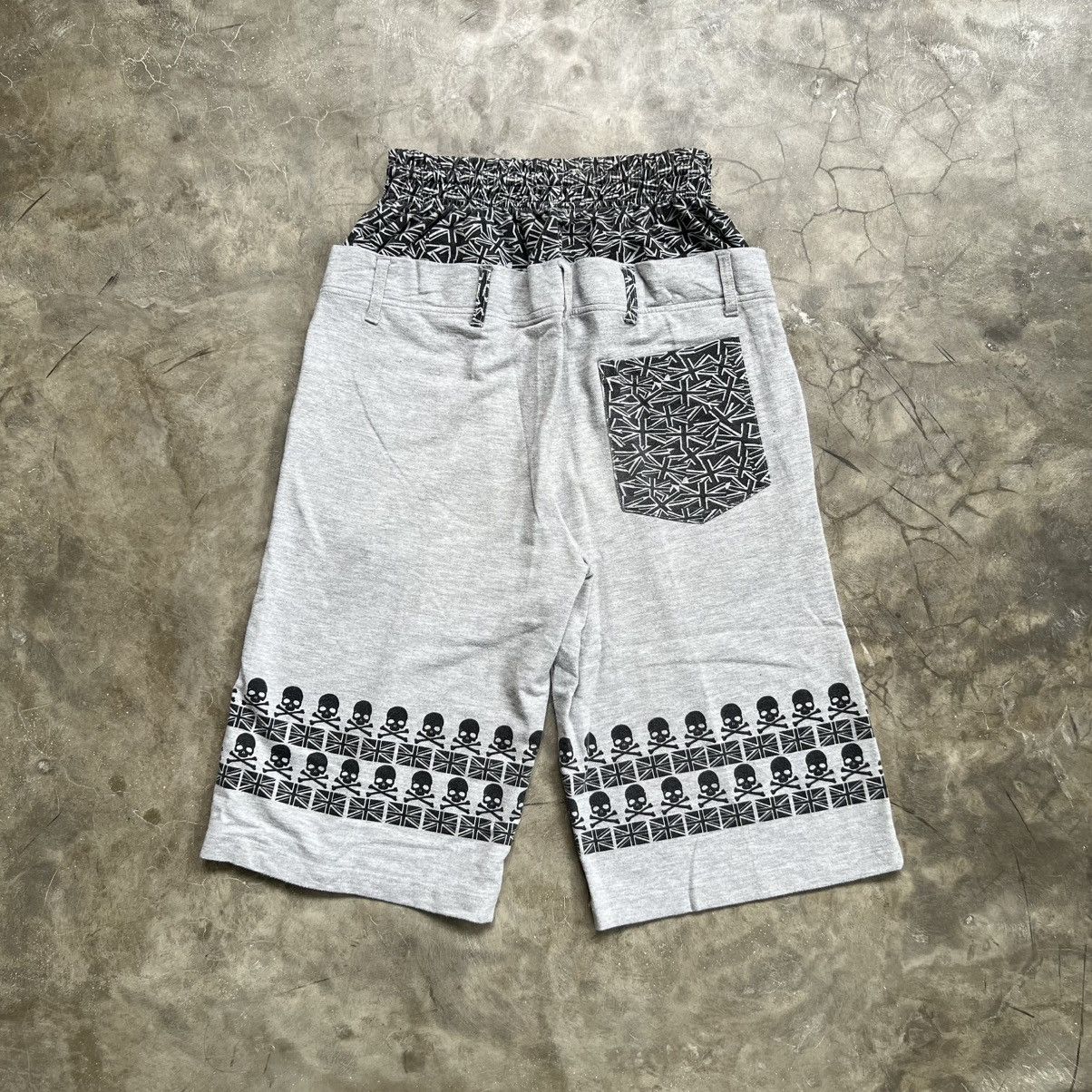 Seditionaries 2000s Ba-Tsu Vkei Style Double Waist Skull Relax Short Pants Size US 28 / EU 44 - 2 Thumbnail