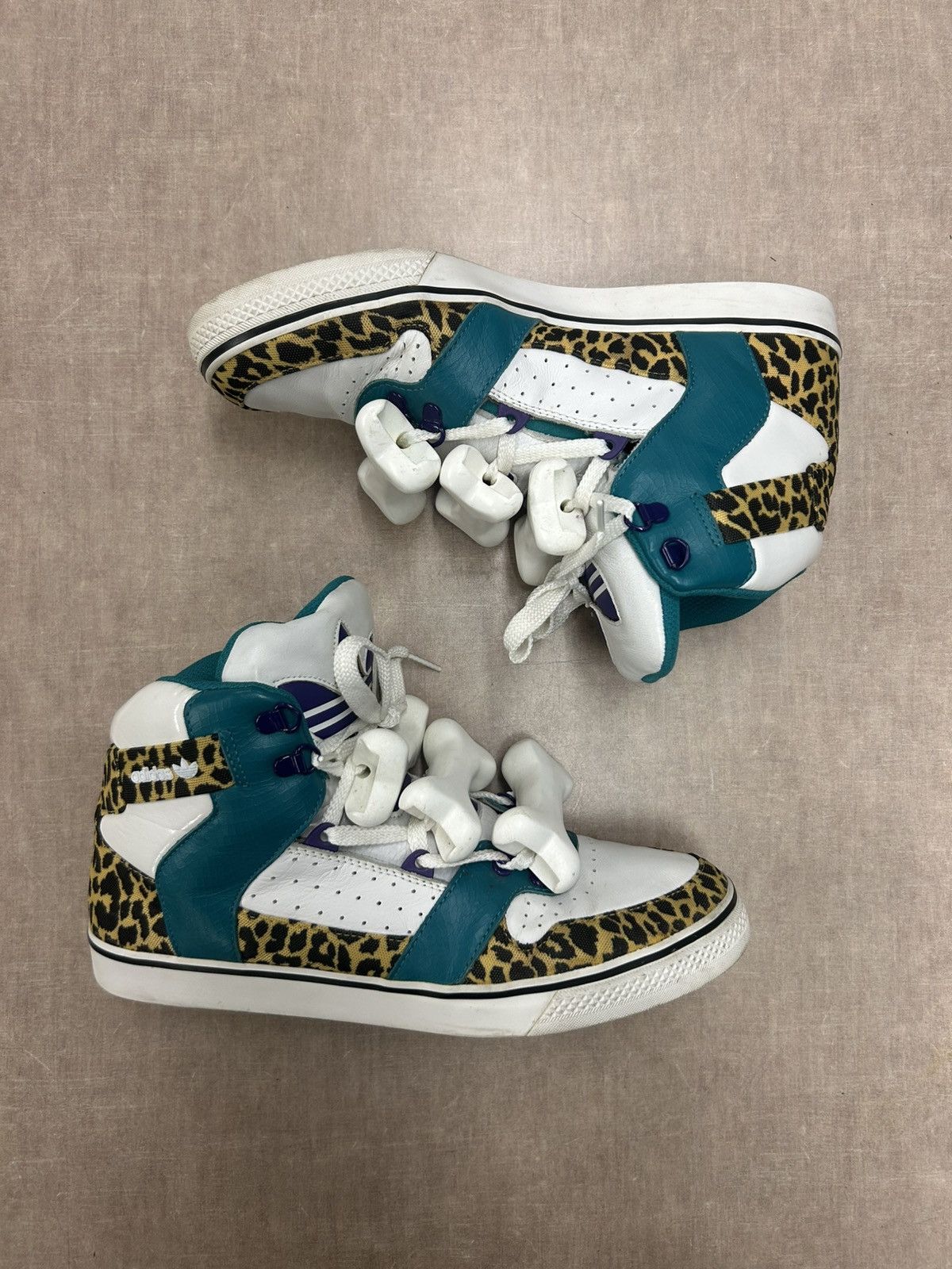 Adidas × Jeremy Scott Adidas Jeremy Scott JS Flintstones Bones A$AP ROCKY PESO Size US 10 / EU 43 - 4 Thumbnail