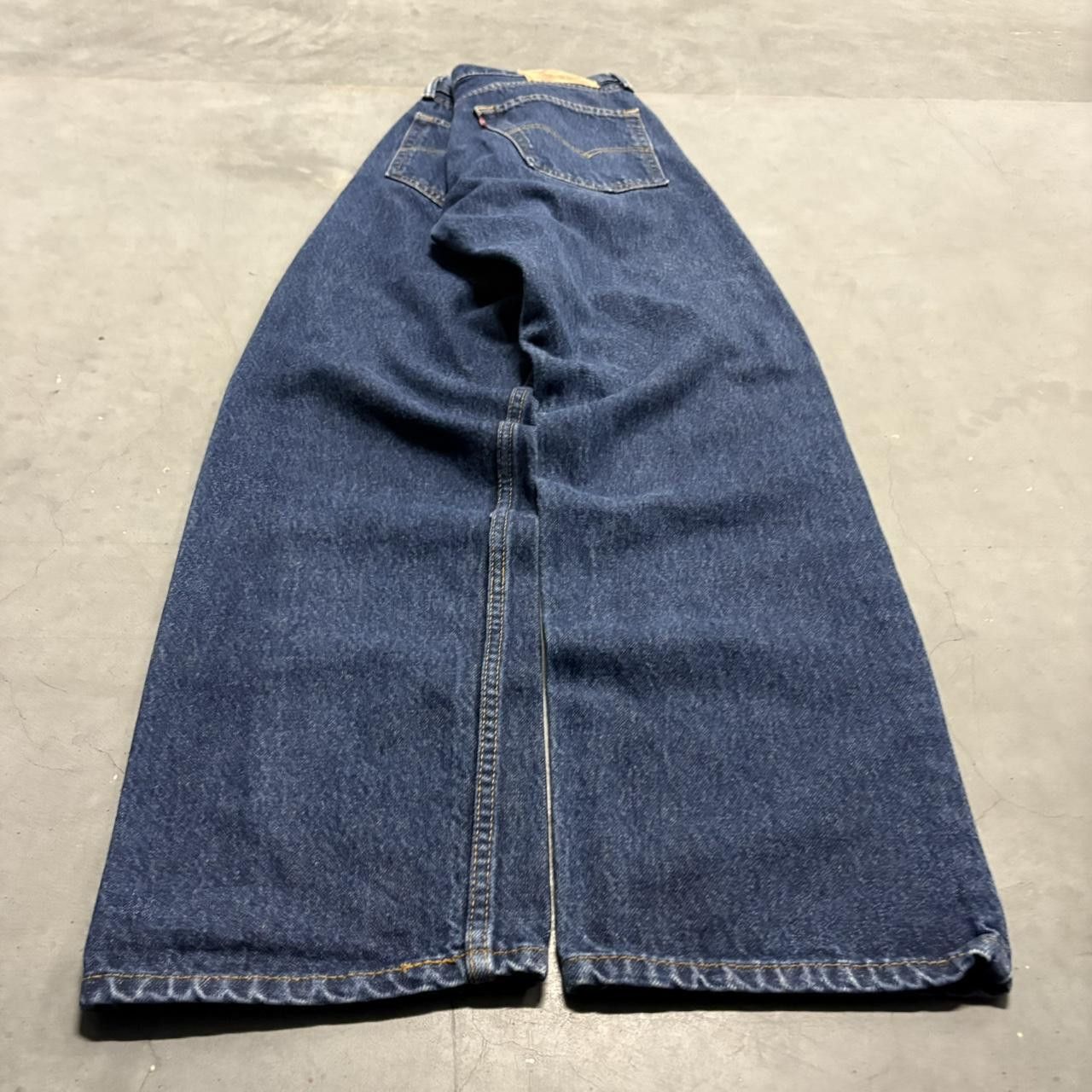 Levi's × Vintage Crazy Vintage Y2K/2000s Levis Dark Wash Workwear Style Denim Jeans! Size US 36 / EU 52 - 6 Thumbnail