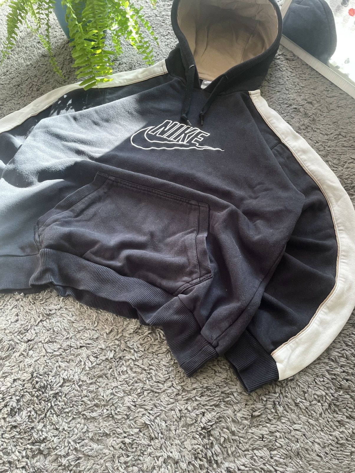 Nike × Vintage 00s Nike Vintage Hoodie Streetwear Big Logo Swoosh Rare Size US M / EU 48-50 / 2 - 5 Thumbnail