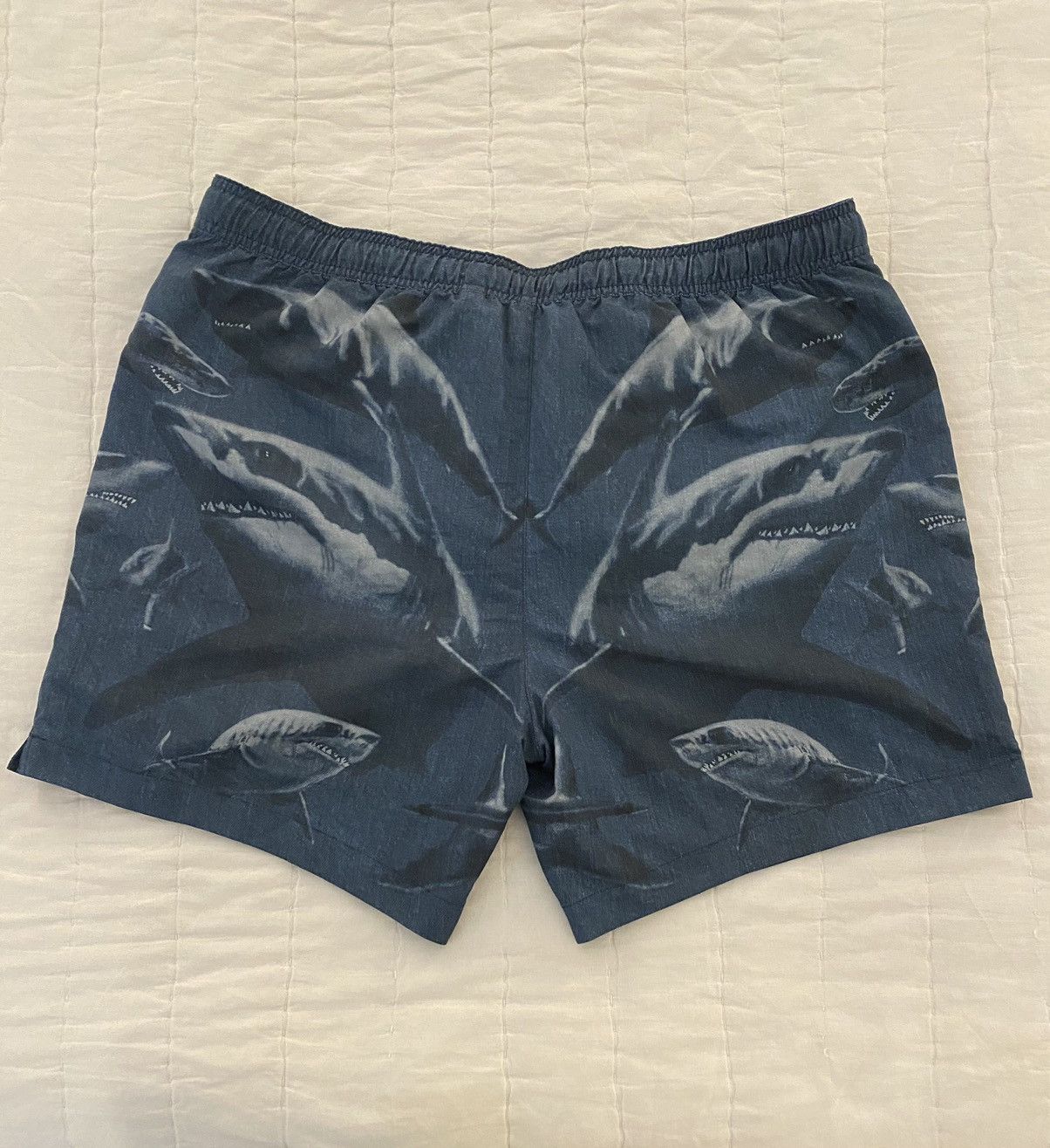 Burberry Burberry Shark Print Swim Shorts XL Size US 38 / EU 54 - 15 Thumbnail
