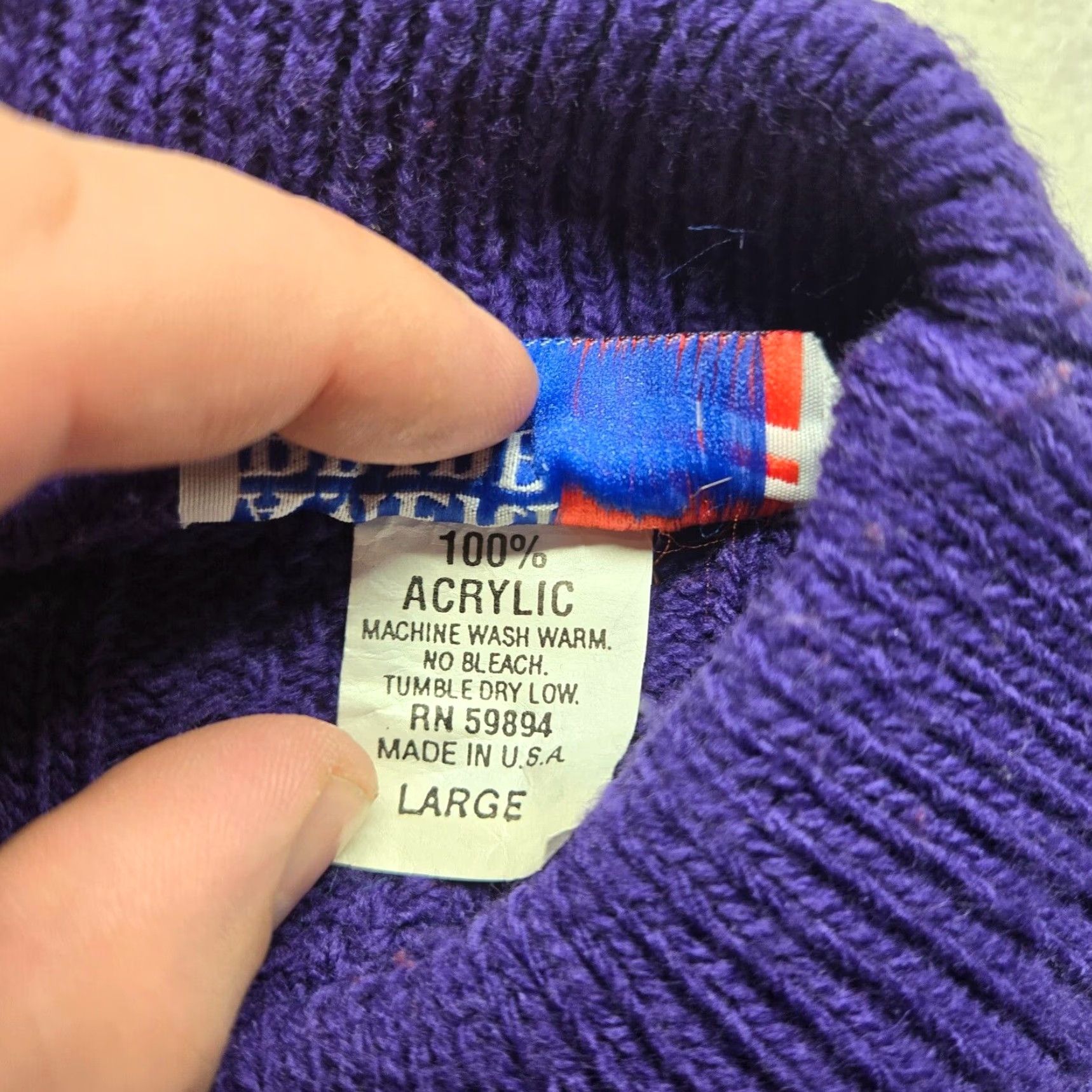 Vintage Pride Women's Long Sleeve Pullover Sweater Adult Large Purple Snowflake Made in America Size L / US 10 / IT 46 - 4 Thumbnail