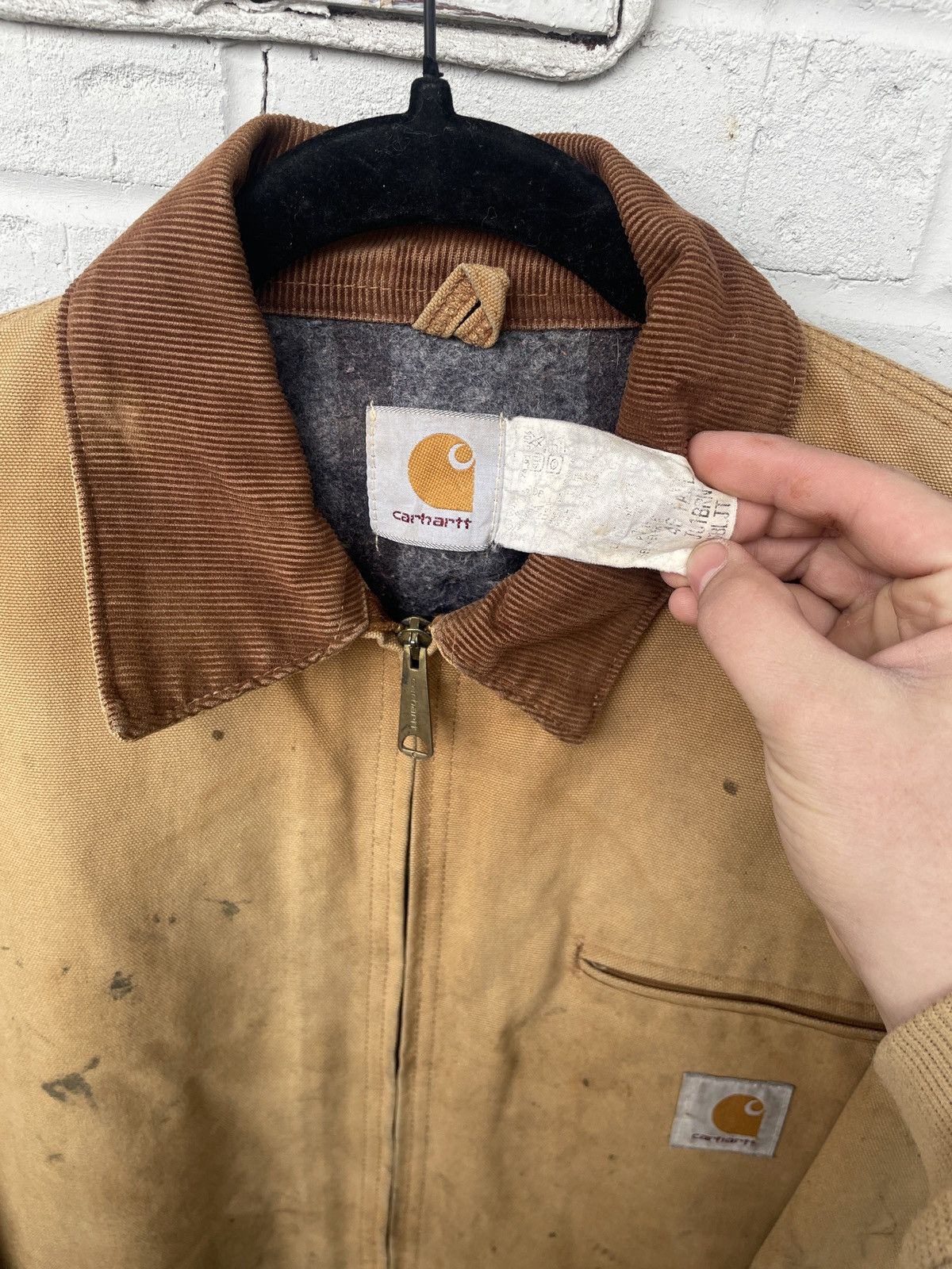 Carhartt 90s Carhartt Detroit J01 faded and distressed jacket Size US XL / EU 56 / 4 - 8 Thumbnail