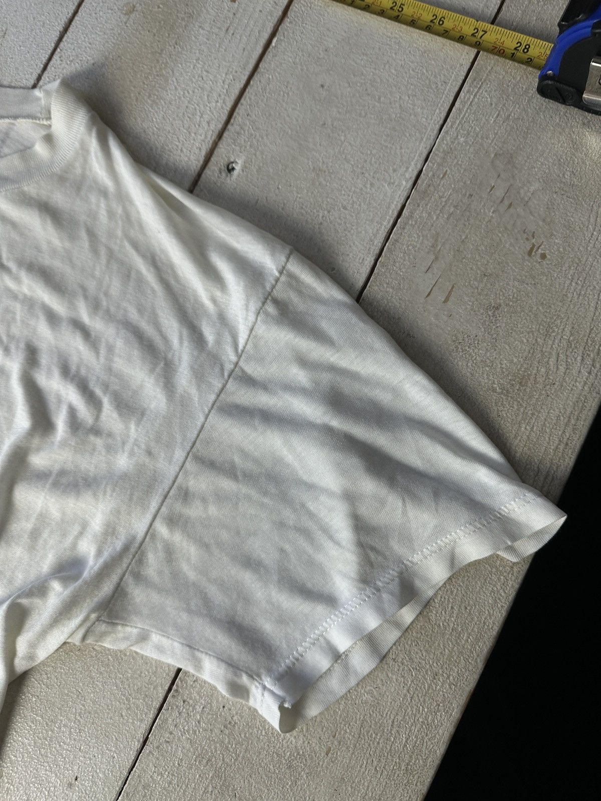 Band Tees 🚨VNTG Jimi Hendrix PAPER THIN WHITE MEN L TEE HOMENAJE Size US L / EU 52-54 / 3 - 8 Thumbnail