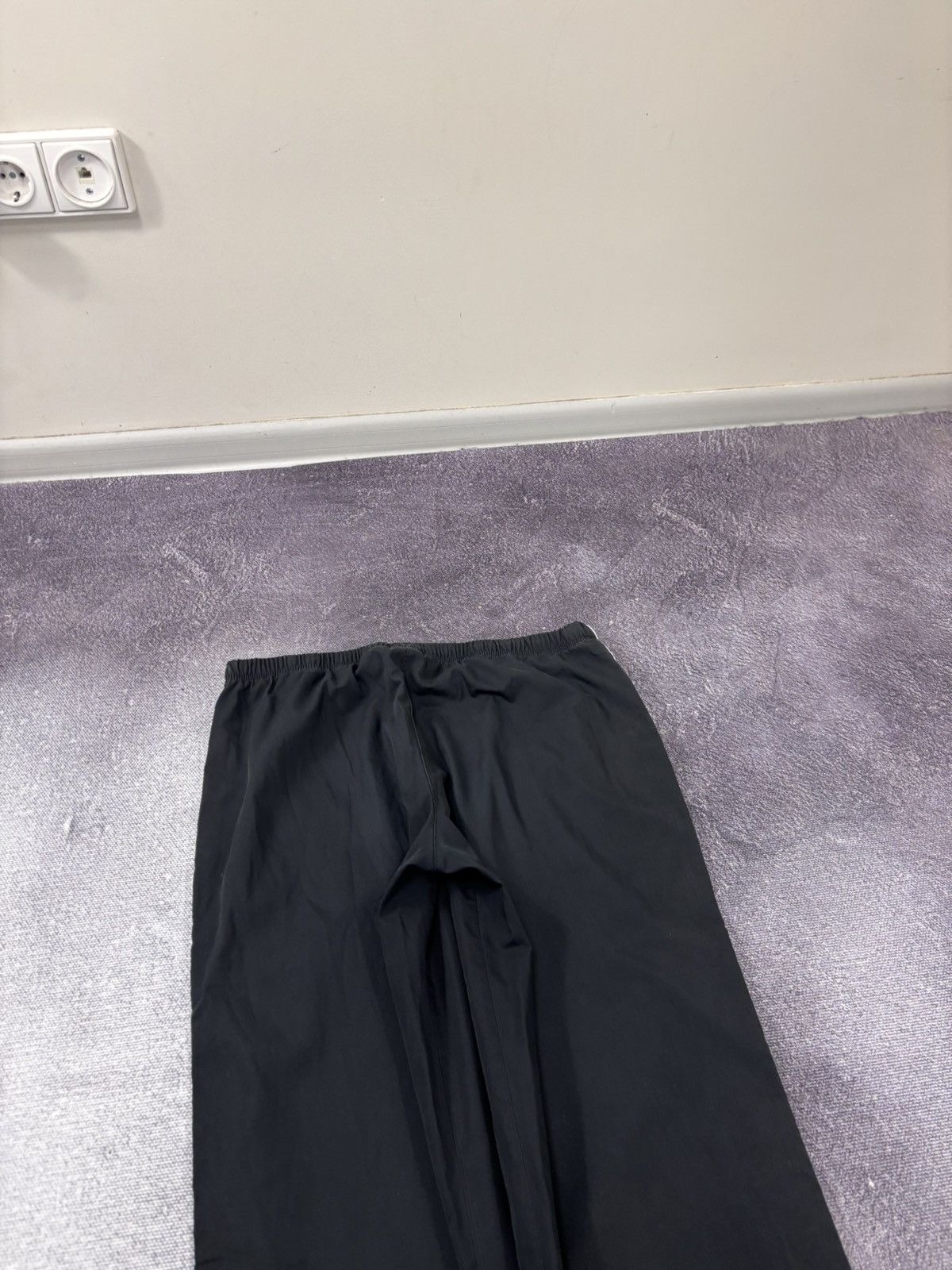 Nike Vintage Nike Y2K Women’s Side Striped Hype Baggy Track Pants Size 28" / US 6 / IT 42 - 15 Thumbnail