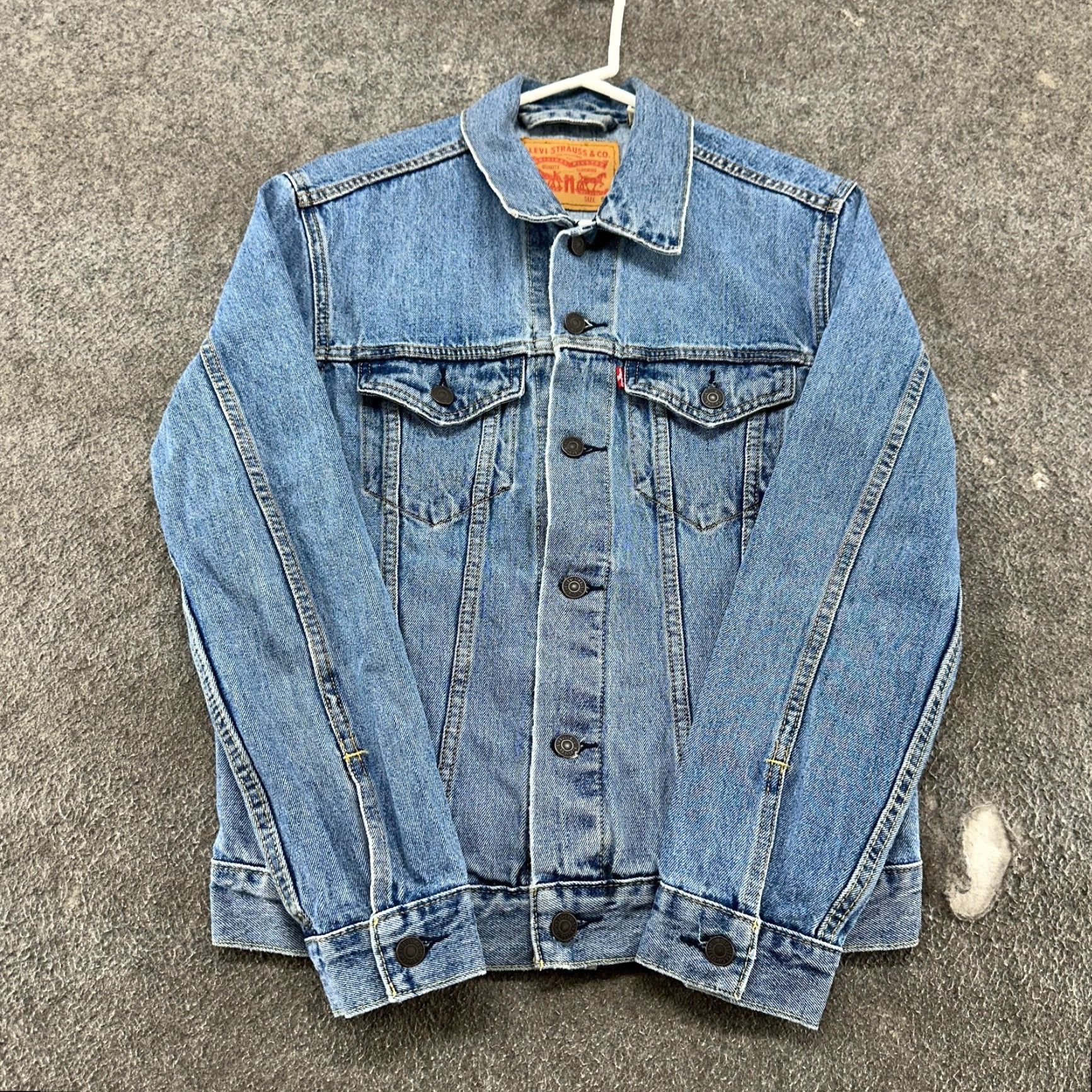 Levi's VINTAGE Levi's Jacket Mens Small Blue Denim Trucker Jean Cotton Light Wash Biker Retro 90s Mens Size US 29 - 2 Thumbnail