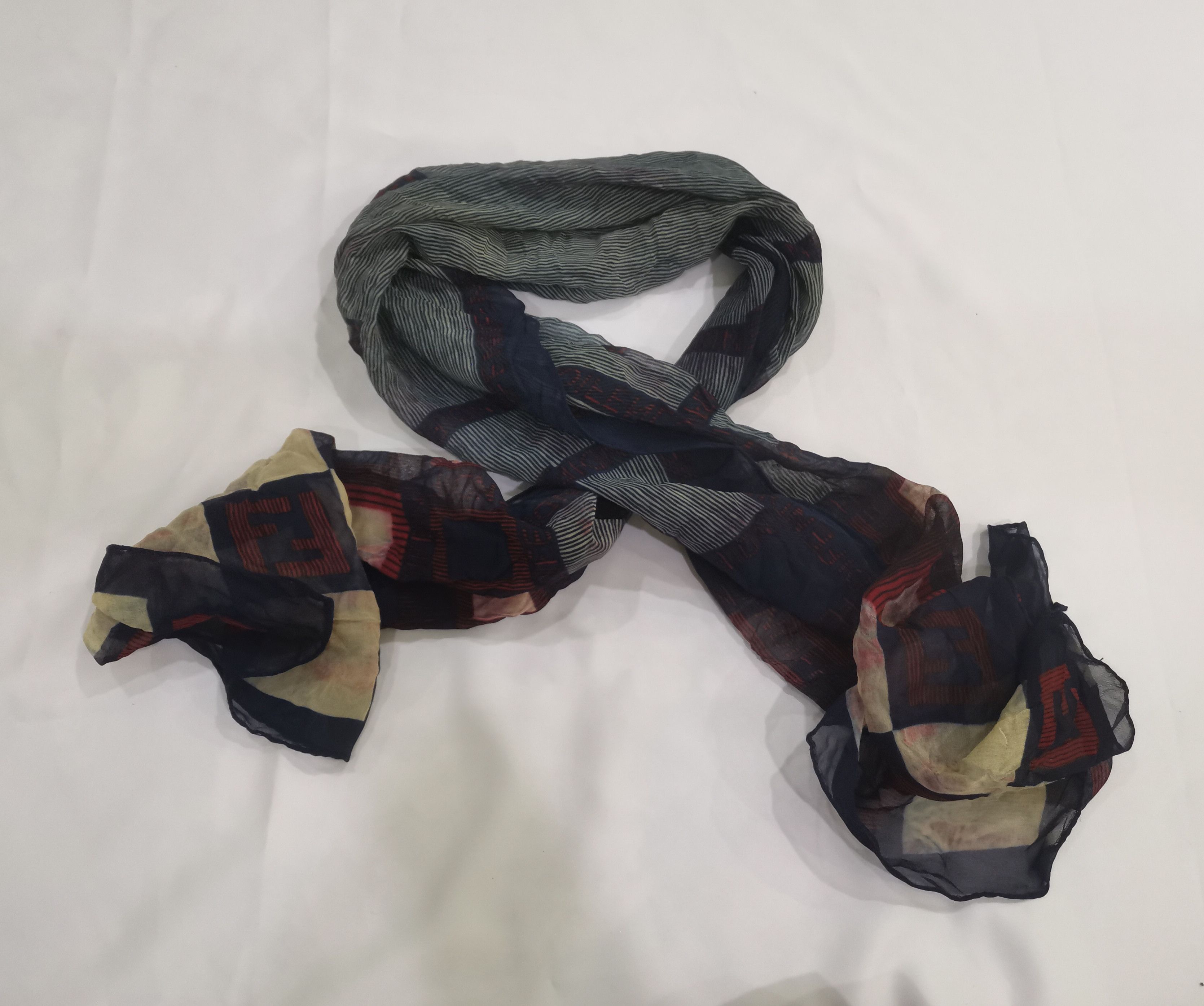 Fendi × Vintage Rare distressed Fendi scarves nice design Size ONE SIZE - 8 Thumbnail