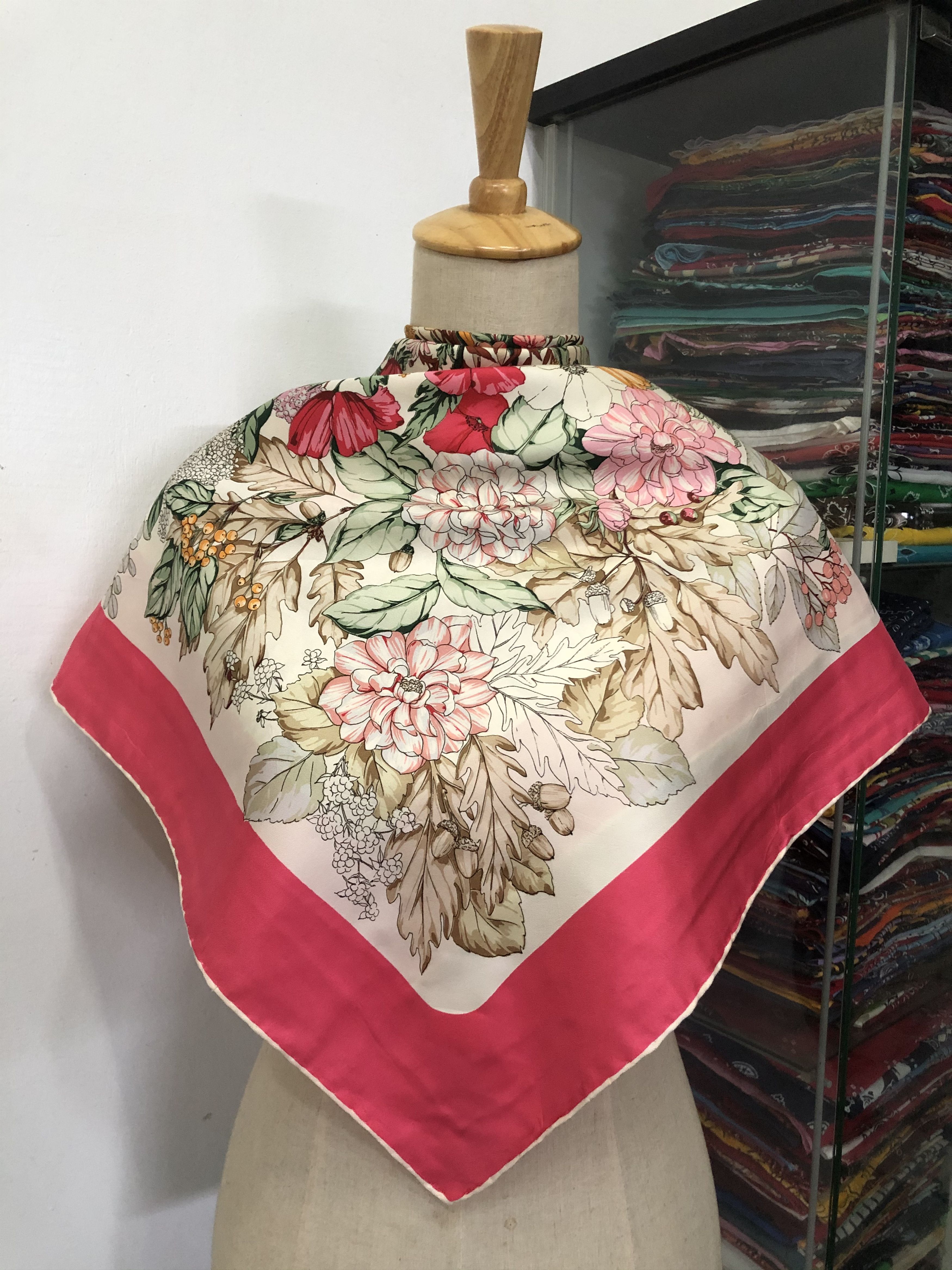 Lancel × Vintage Vintage Lancel Silk Scarf Size ONE SIZE - 1 Thumbnail