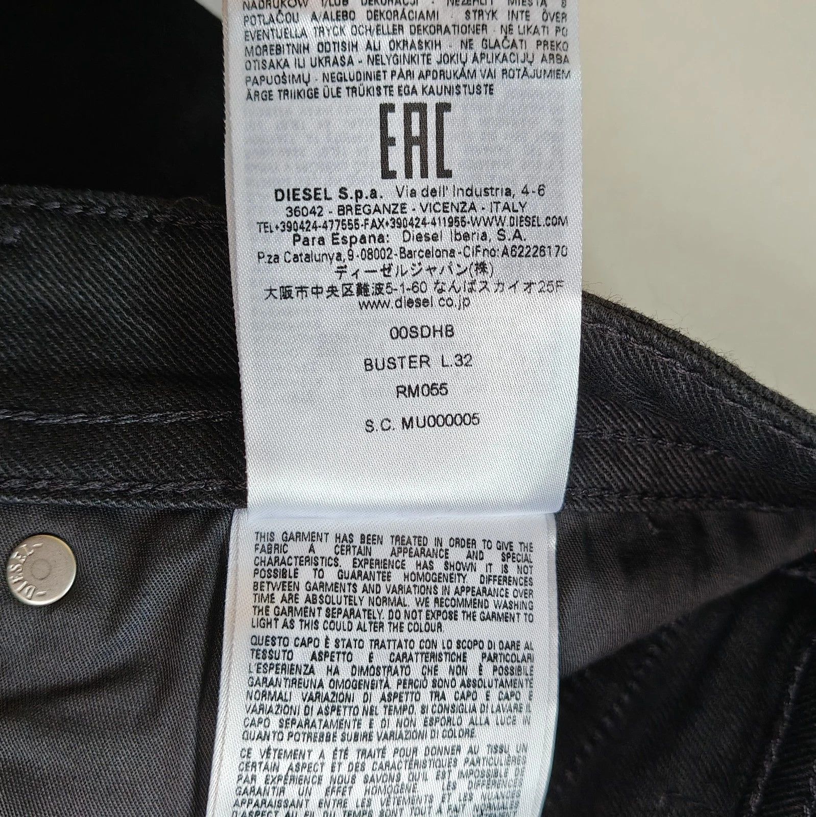 Diesel Diesel BUSTER L.32 MENS JEANS T/9579 Size US 30 / EU 46 - 8 Thumbnail