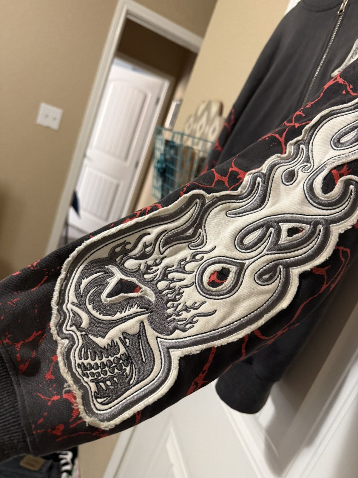 Other Burning Loud skull hoodie patchwork Size US M / EU 48-50 / 2 - 4 Thumbnail