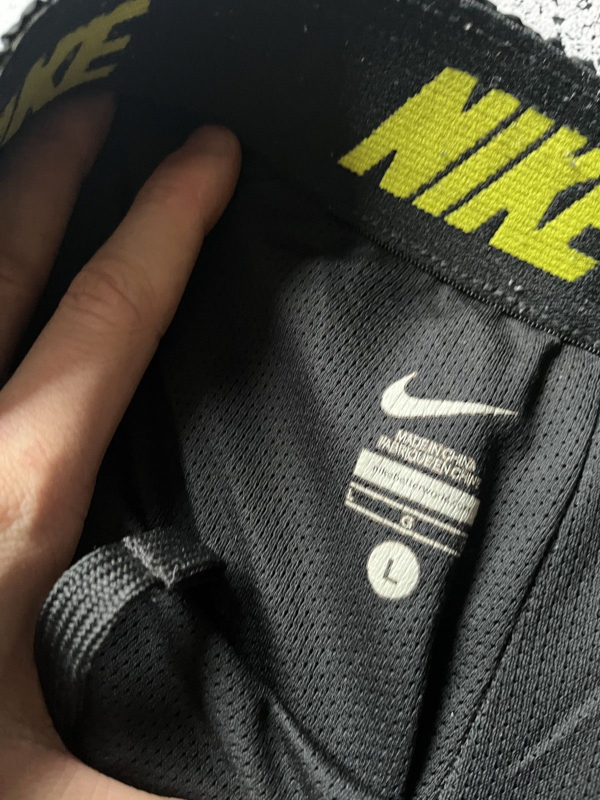Nike Vintage Nike Nylon Drill Track Pants Mini Swoosh Y2K USA Size US 34 / EU 50 - 8 Thumbnail