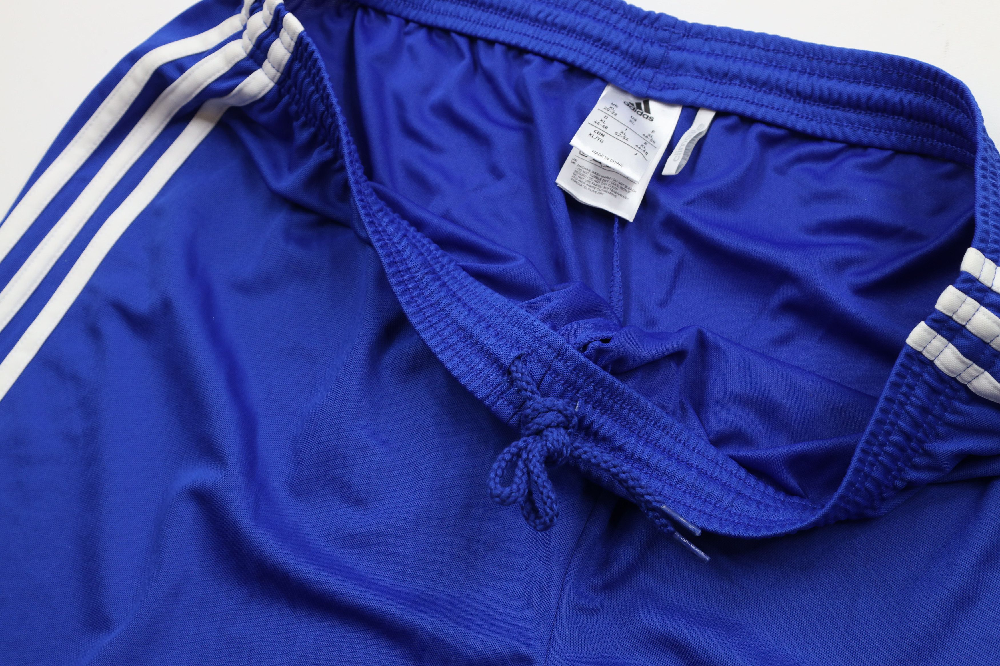 Adidas × Vintage Vintage Adidas Striped Running Soccer Shorts Royal Blue Size 34" / US 12 / IT 48 - 4 Thumbnail
