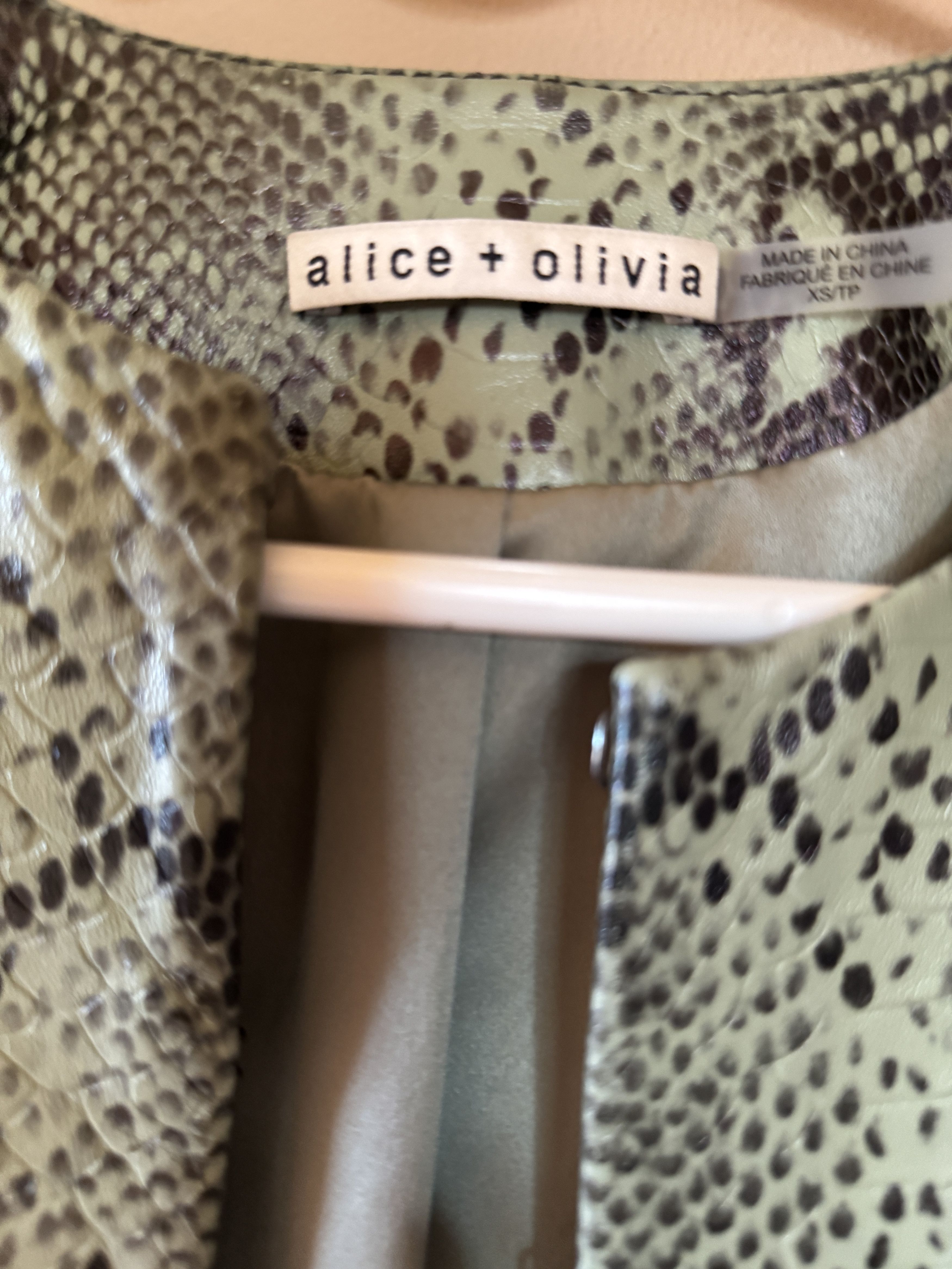 Alice + Olivia Snake Print Leather Jacket Size XS / US 0-2 / IT 36-38 - 7 Thumbnail