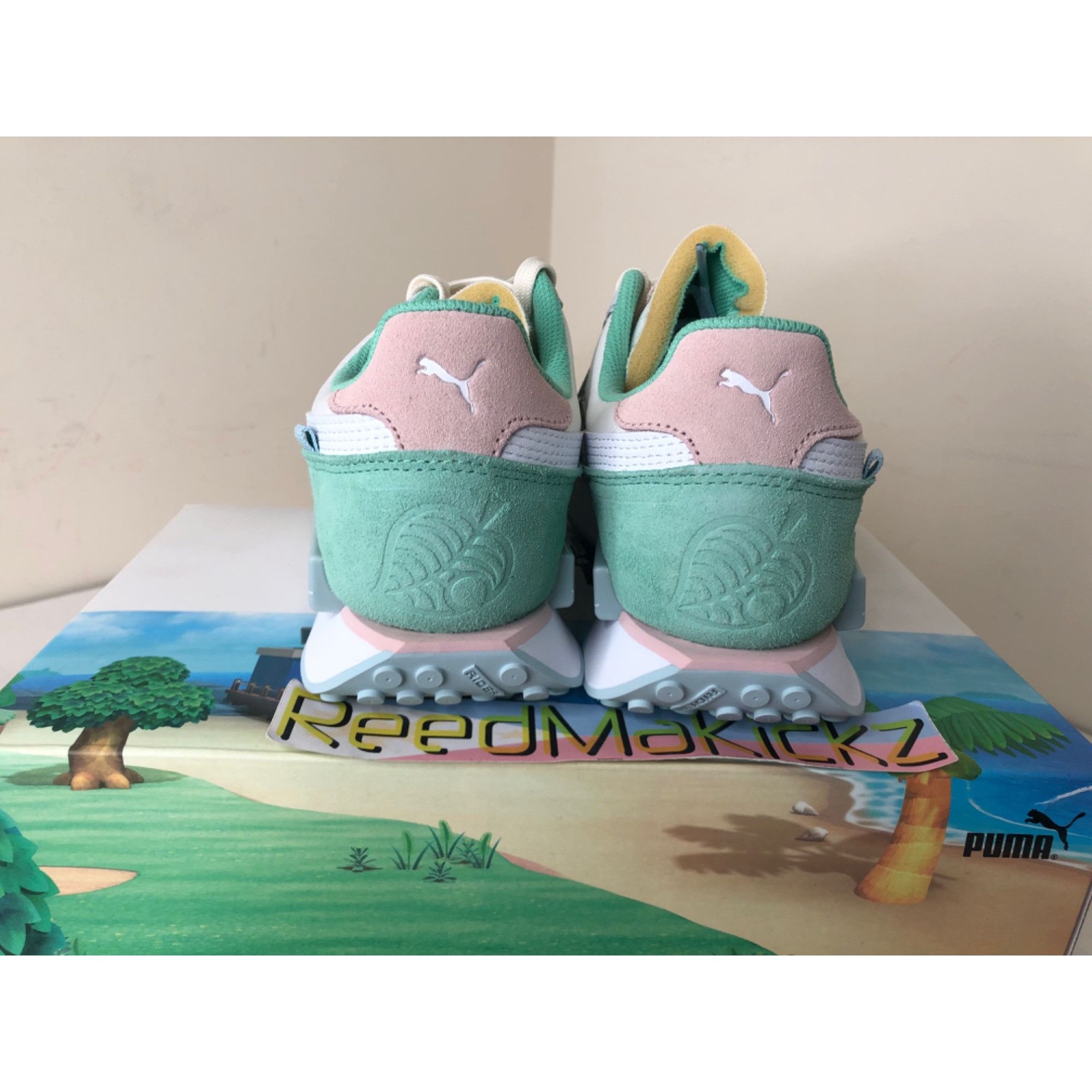 Puma Puma Future Rider Animal Crossing GS 7Y Size US 7 / EU 40 - 4 Thumbnail
