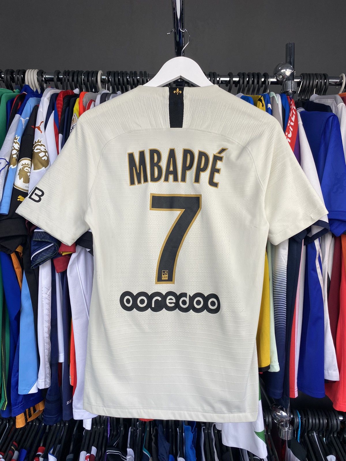 Nike Nike PSG #7 Mbappe 2018/19 Vaporknit Player Issue Away Size US S / EU 44-46 / 1 - 2 Thumbnail