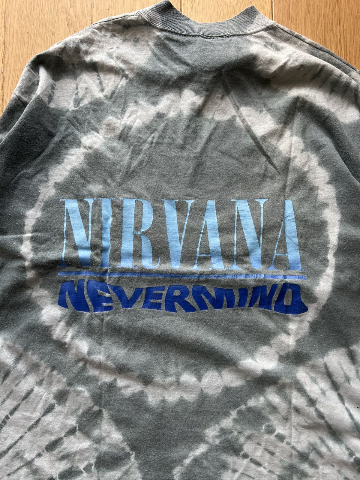 Nirvana Ultra Rare 90s Nirvana Nevermind One Dollar Tie Dye Cobain Size US XL / EU 56 / 4 - 4 Thumbnail