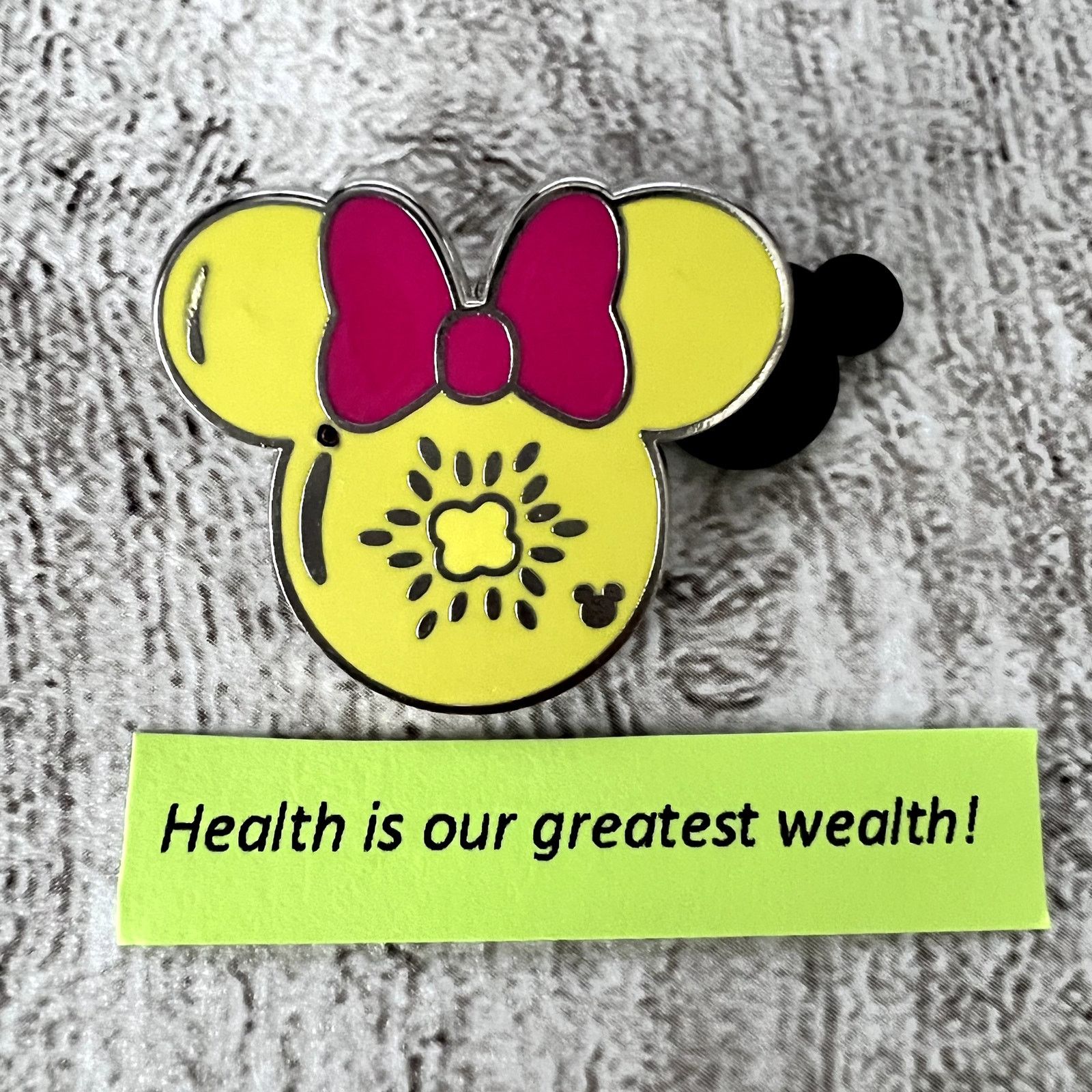Disney Disney Pin - Hidden Mickey - 2016 Kiwi Fruit Size ONE SIZE - 1 Thumbnail