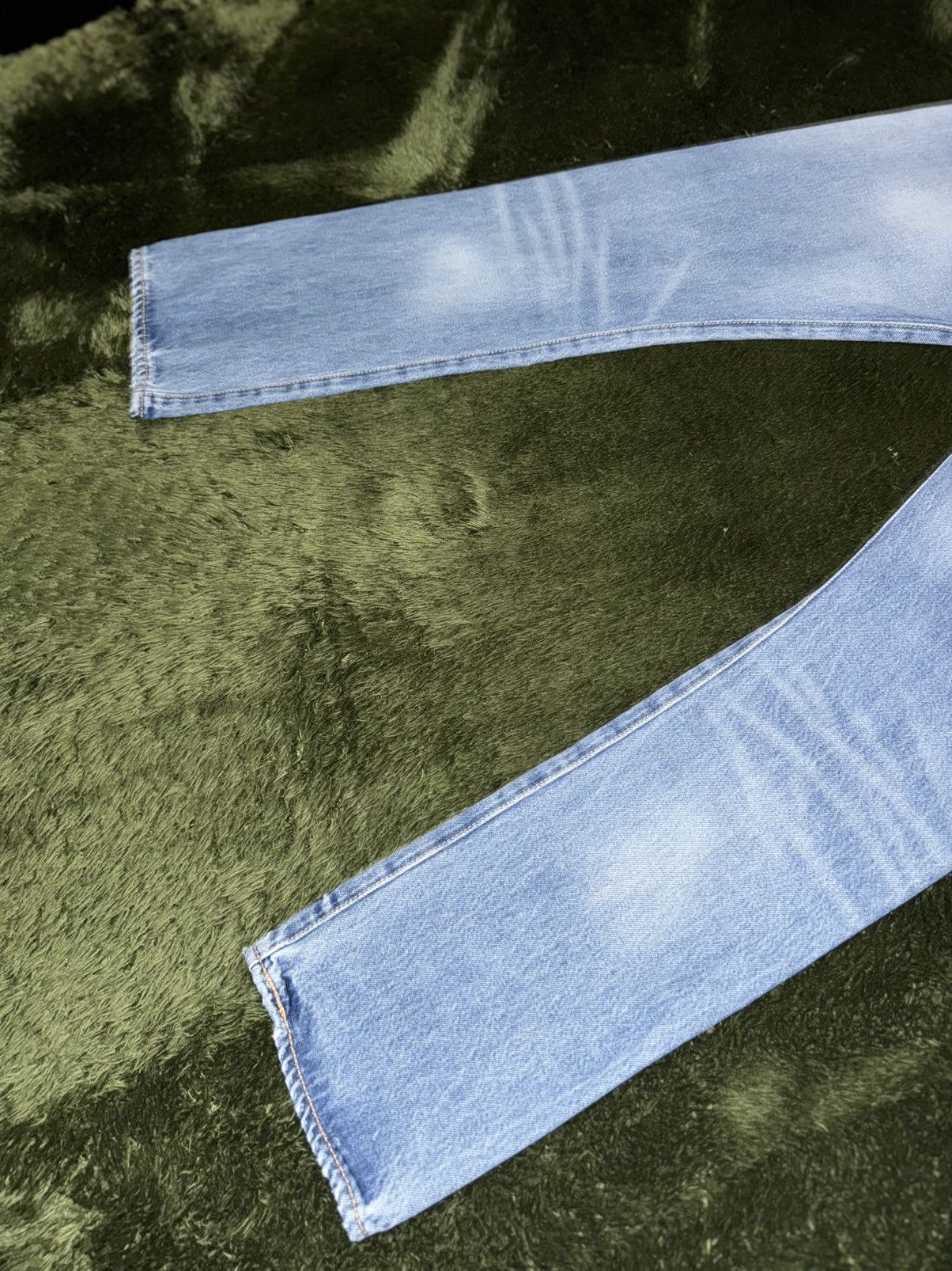 Levi's [W30/L30] Levi’s 501 Distressed Light Indigo Denim Pants Size US 30 / EU 46 - 11 Thumbnail