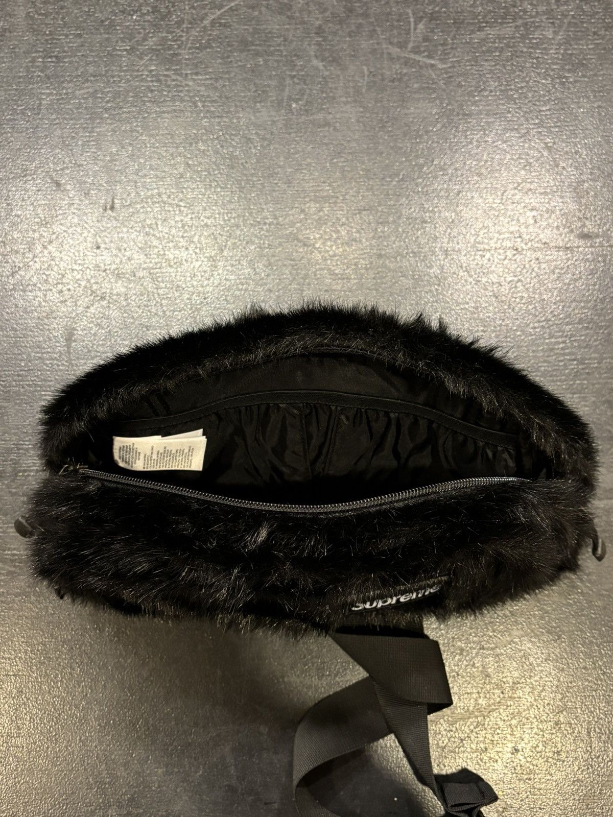 Supreme × The North Face Supreme X The North Face Faux Fur Waist Bag Size ONE SIZE - 6 Thumbnail