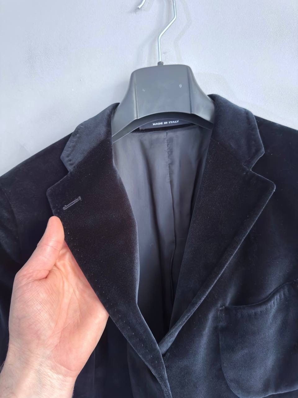 Tagliatore Tagliatore Women's Navy Velvet Blazer Made in Italy, 46/S Size S / US 4 / IT 40 - 5 Thumbnail