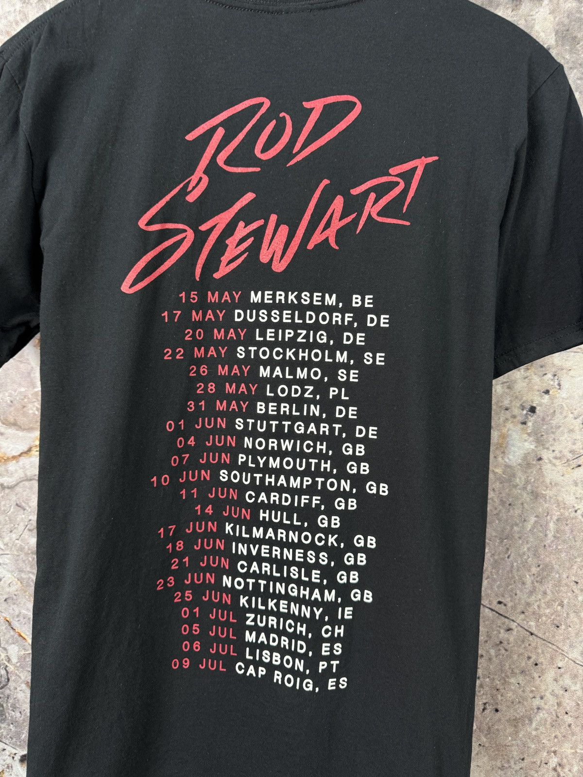 Vintage eBay: Rod Stewart Tour T-Shirt Black Graphic Band Concert Size US L / EU 52-54 / 3 - 13 Thumbnail
