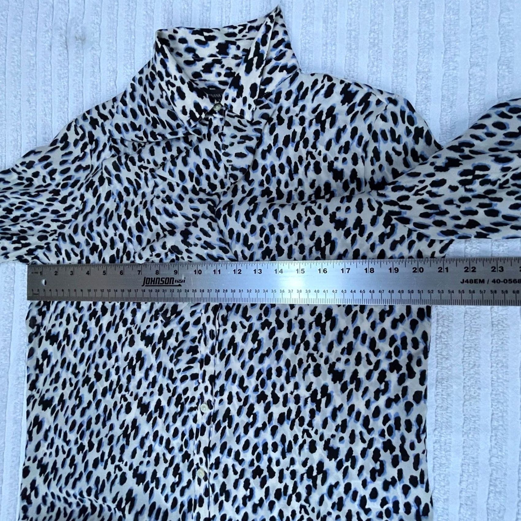 Banana Republic Banana Republic Womens Long Sleeve Animal Print Ruffle Shirt Top Blouse Medium Size M / US 6-8 / IT 42-44 - 3 Thumbnail