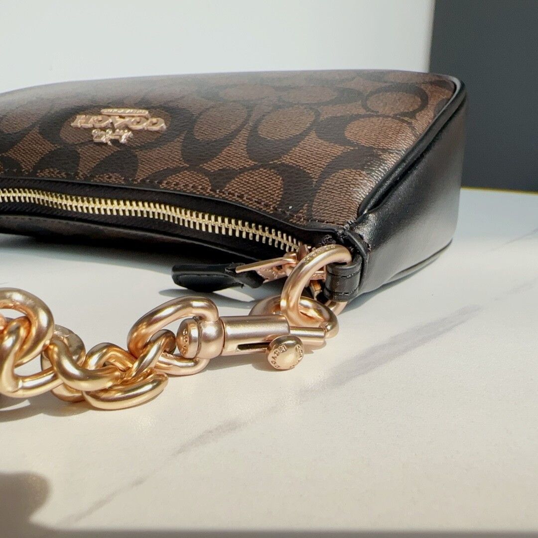 Coach NWT COACH CA548 Women’s Size ONE SIZE - 6 Thumbnail