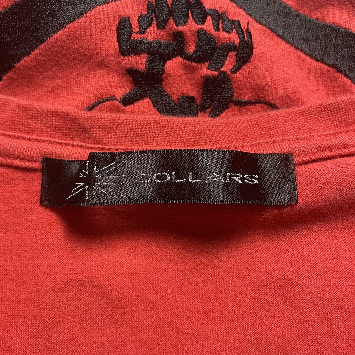 Japanese Brand × Seditionaries 🇯🇵☠️ COLLARS SKULL EMBROIDERED SEDITIONARIES TSHIRT Size S / US 4 / IT 40 - 9 Thumbnail