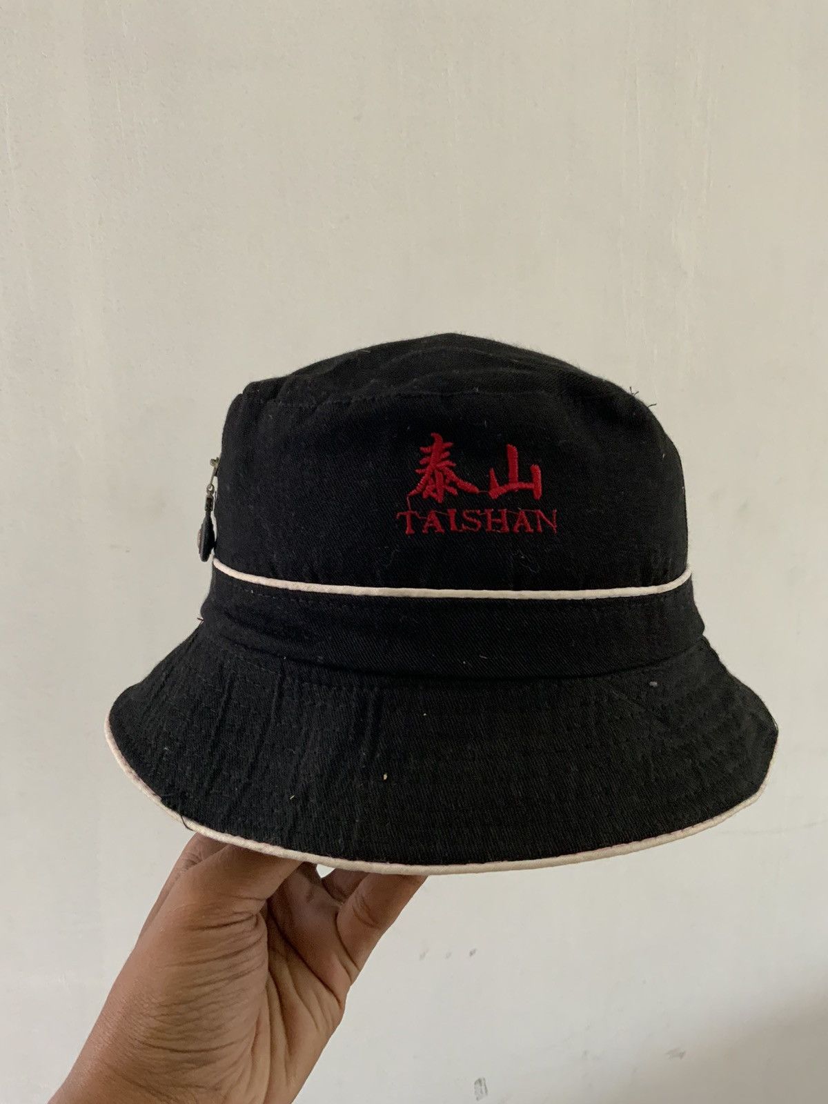 Japanese Brand Vintage Taishan Single Pocket Zip Bucket Hat Cap Size ONE SIZE - 1 Thumbnail