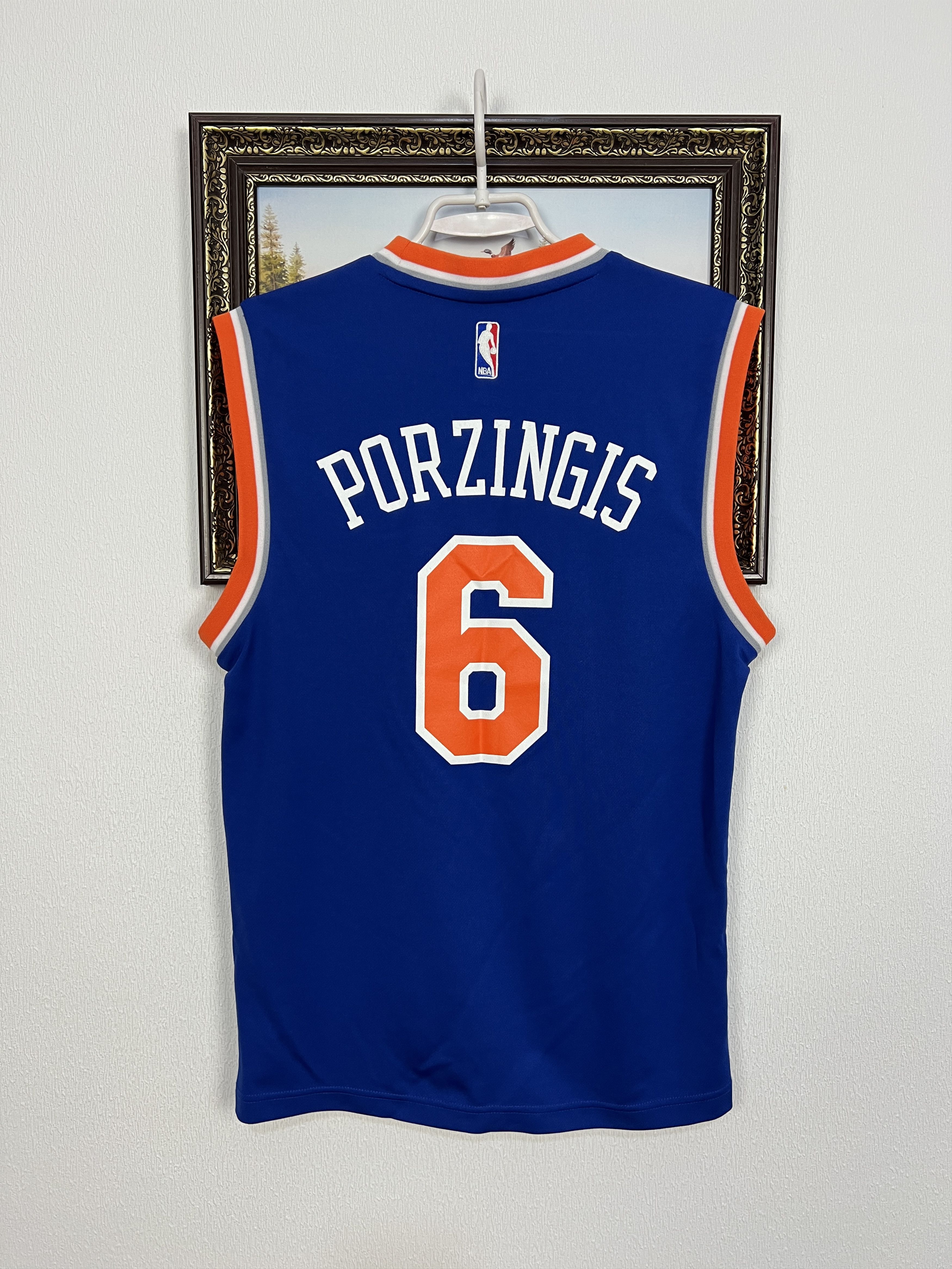 Adidas Vintage New York Knicks #6 Porzingis NBA Jersey Trikot Size US S / EU 44-46 / 1 - 8 Thumbnail