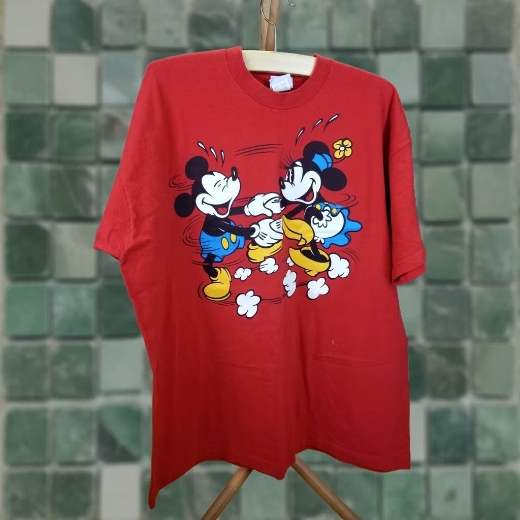 Disney VINTAGE 90' MICKEY MOUSE & MINNIE MOUCE DISNEY RED SINGLE STITCH T-SHIRT SZ XXXL Shirt Men 3XL Red Disney 90s Vintage Mens T-Shirt MCMD Minnie Mickey Size US XXL / EU 58 / 5 - 1 Thumbnail