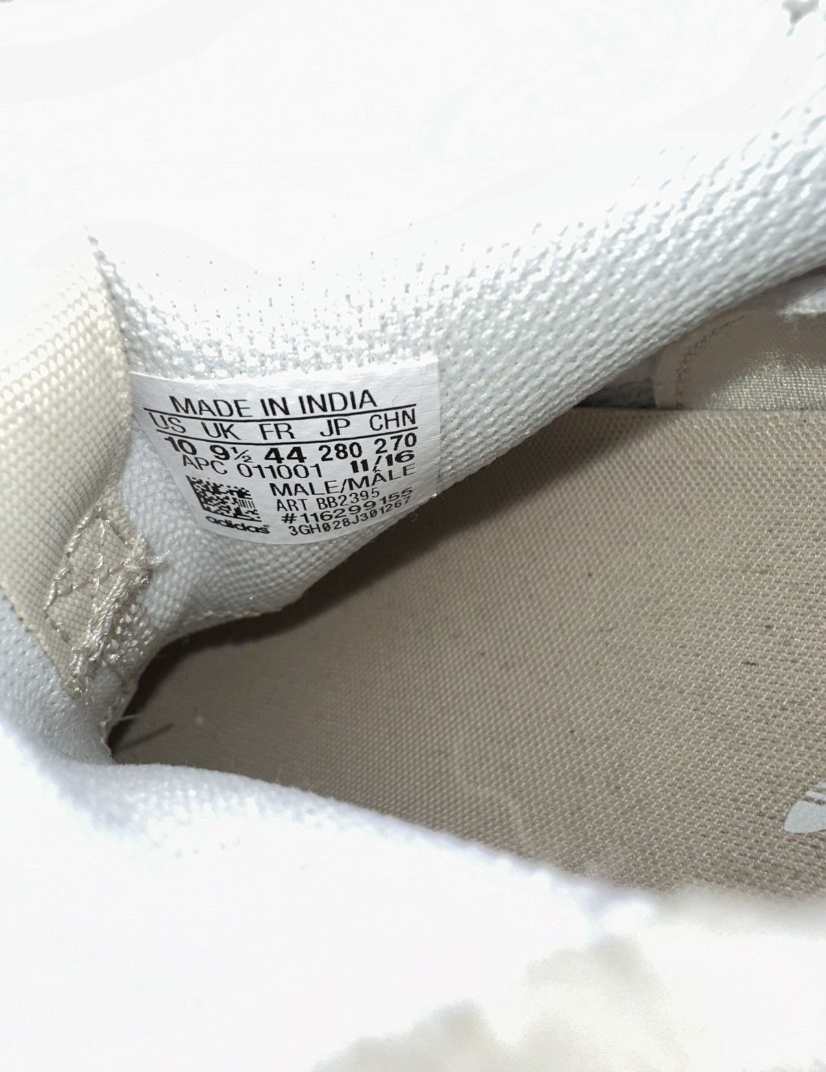 Adidas Adidas Tubular Radial Size US 10 / EU 43 - 8 Thumbnail