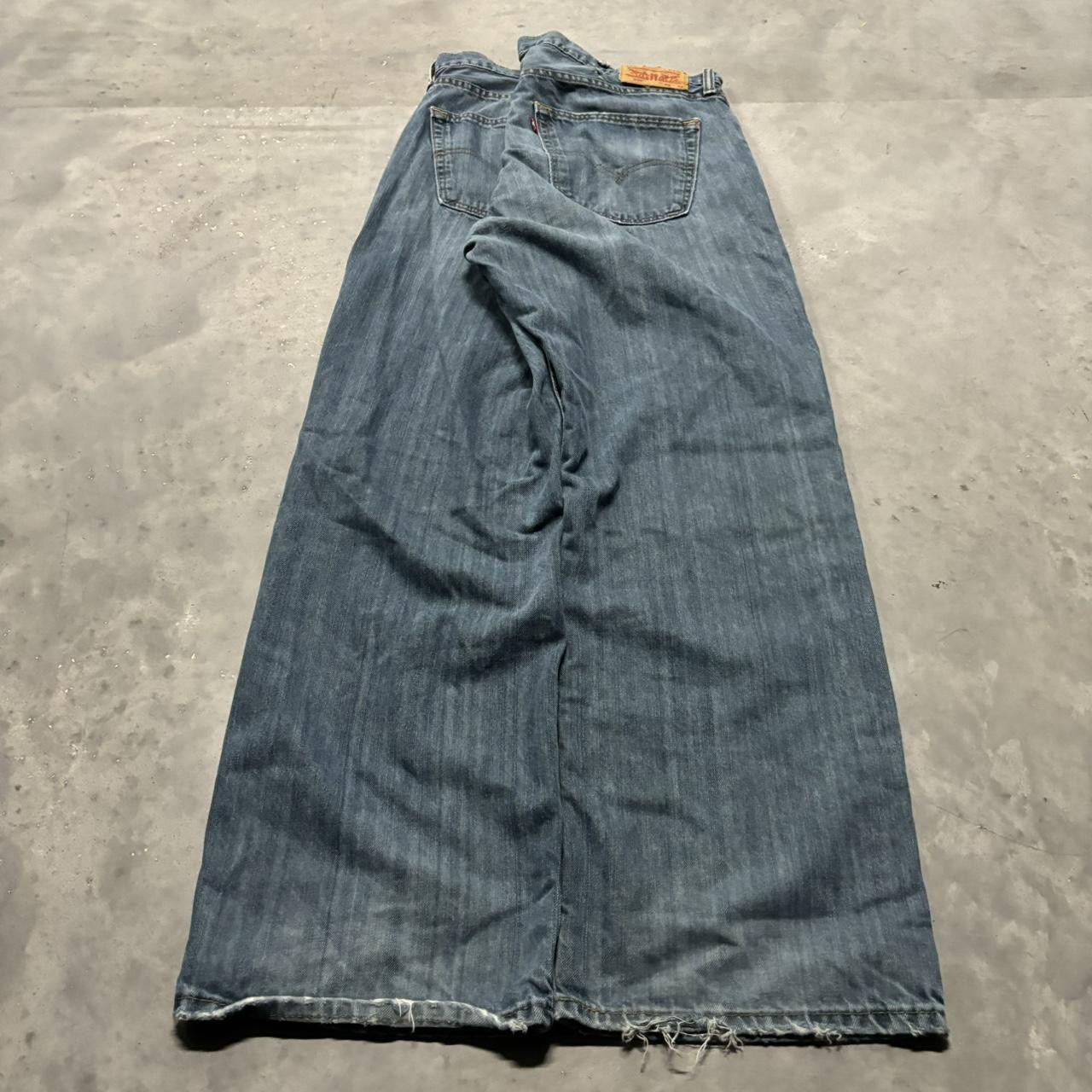 Levi's × Vintage Crazy Vintage Y2K/2000s Baggy Grunge Dark Wash Levi’s Skater Denim Jeans! Size US 40 / EU 56 - 4 Thumbnail