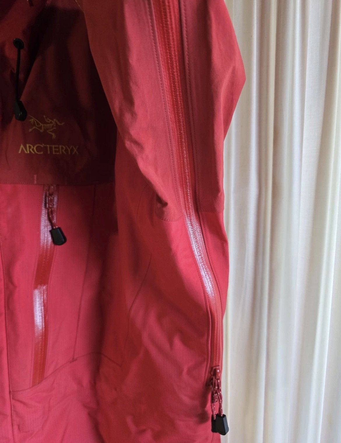 Arc'teryx Arc’teryx Alpha SV First Edition Gold Label 1999 Red XL EUC Size US XL / EU 56 / 4 - 7 Thumbnail