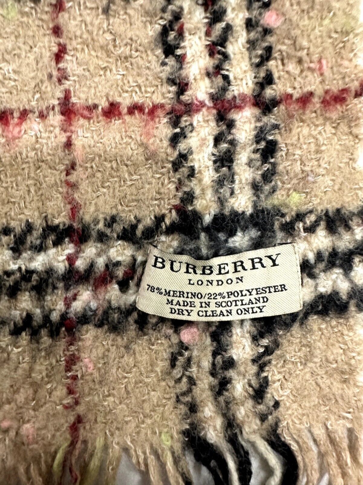 Burberry Burberry Authentic Unisex Scarf 78%Merino 22%Polyester Size ONE SIZE - 3 Thumbnail